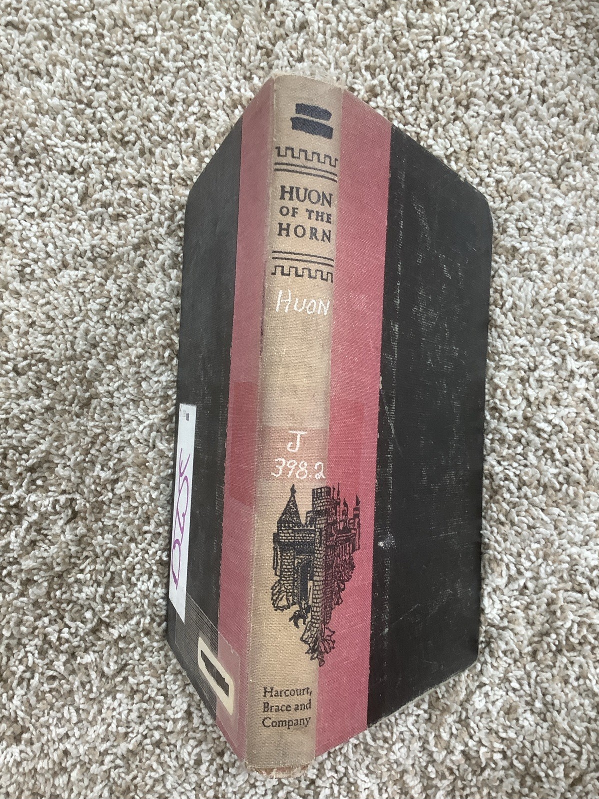 Huon of the Horn by Andre Norton; Vintage HC; Fmr Library copy missing title pg