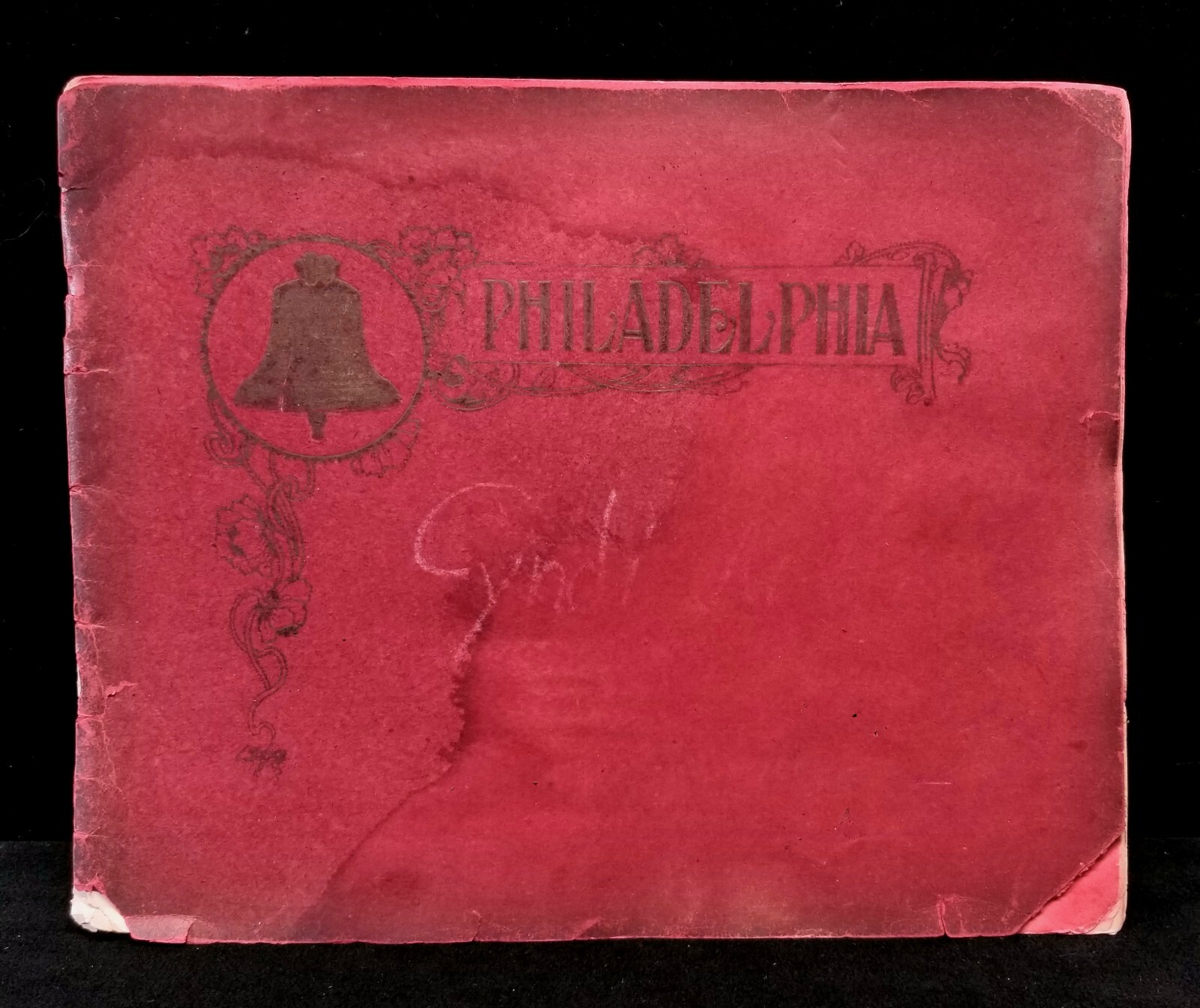 Late 1800s Early 1900s Booklet Of 52 Photos Of Philadelphia PA & Brief History