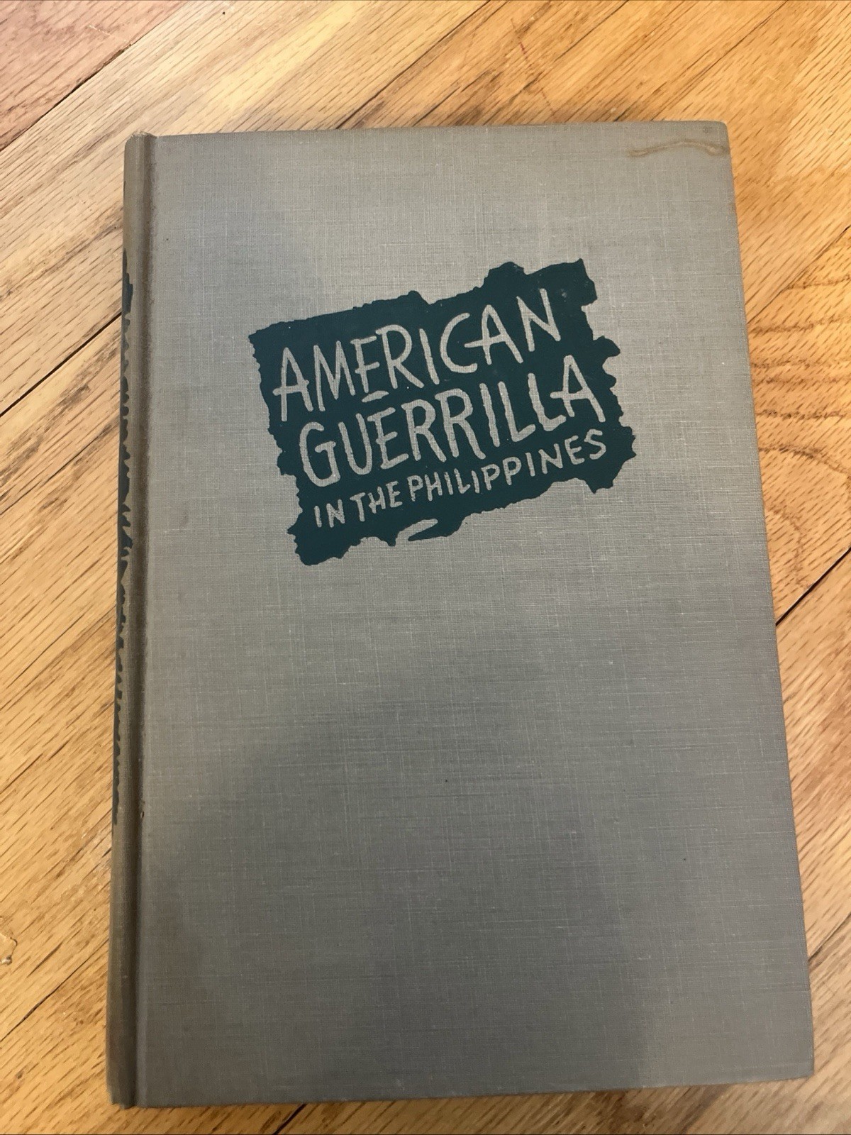 American Guerrilla in the Philippines Ira Wolfert 1945 Simon & Schuster HC