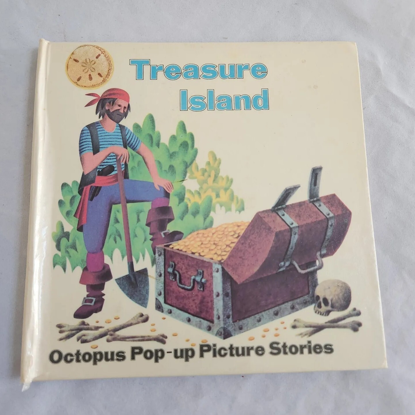TREASURE ISLAND Children’s Pop Up Book 1979 Vintage Octopus Picture Story
