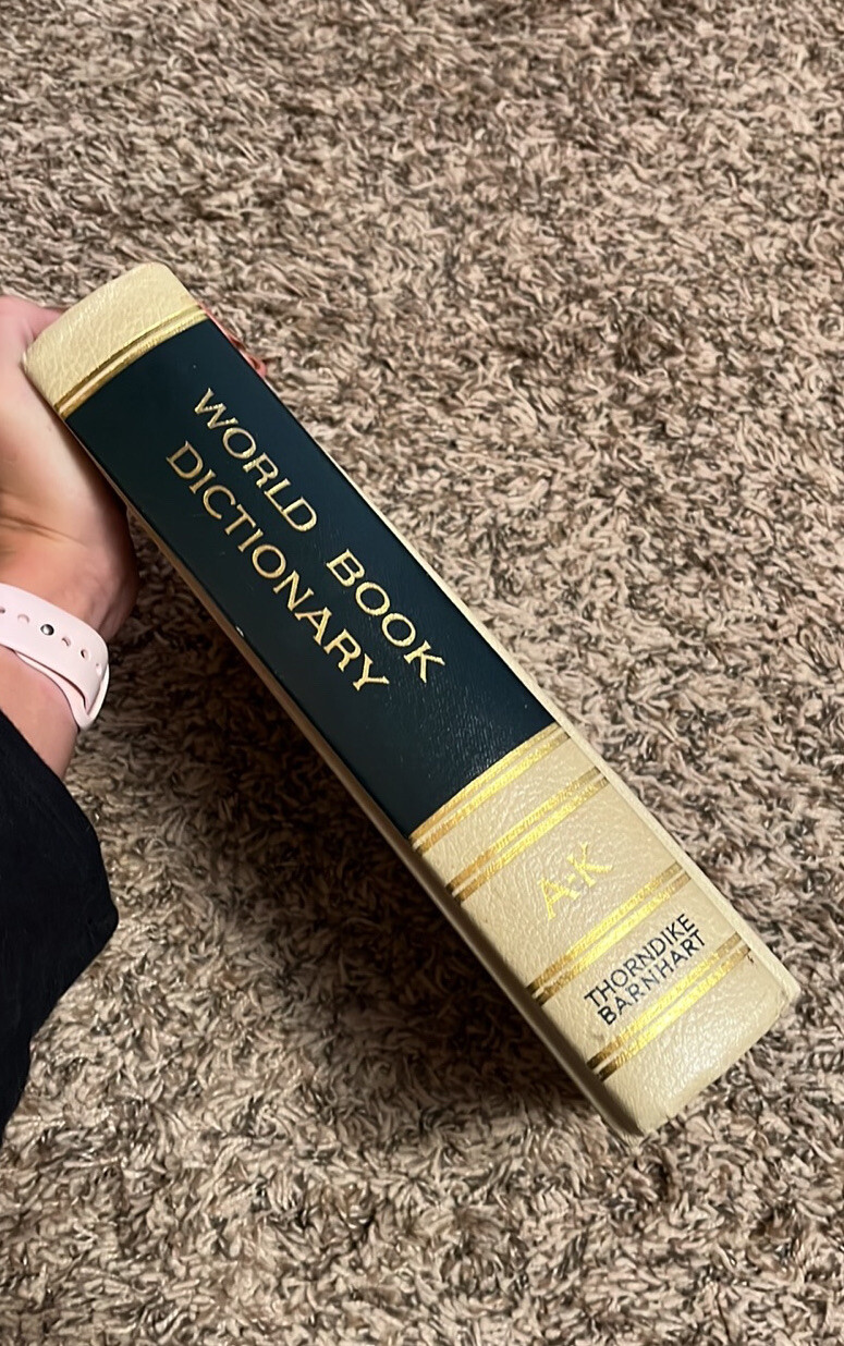 THE WORLD BOOK DICTIONARY A-K Volume 1 Vintage 1968 Thorndike Barnhart Hardcover