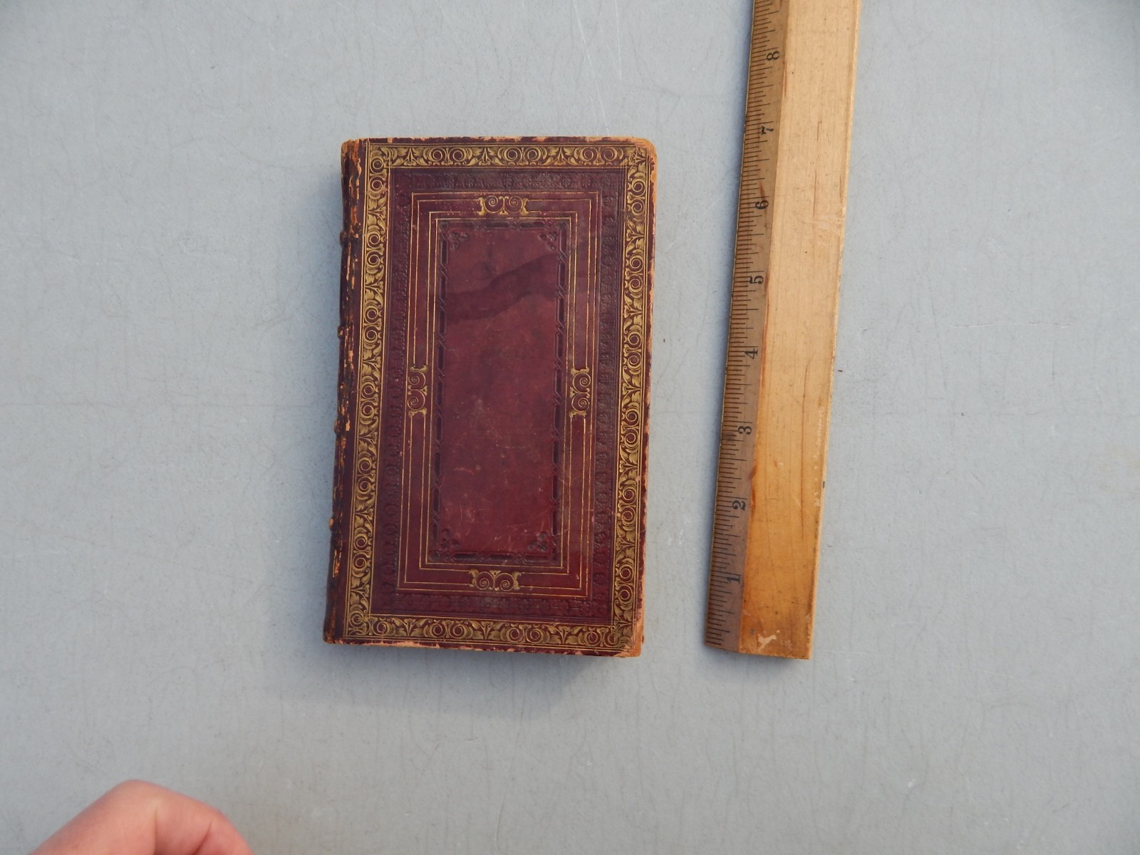 1822 FULL LEATHER „A FATHER’S LEGACY TO HIS DAUGHTERS“ BY DR. JOHN GREGORY