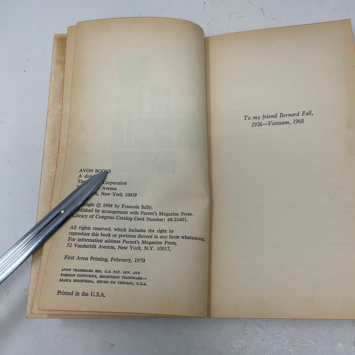 Age of the Guerrilla by Francois Sully PB First Thus Very Good 1970