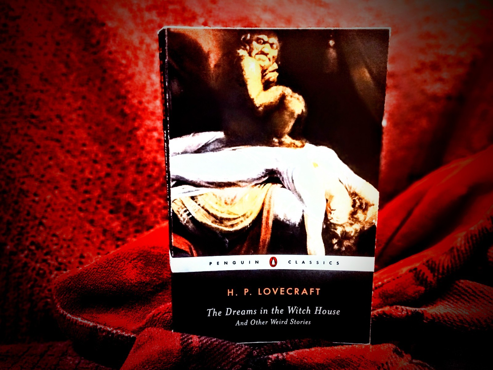Vintage H P Lovecraft The Dreams in the Witch House 2004 Penguin Books Paperback