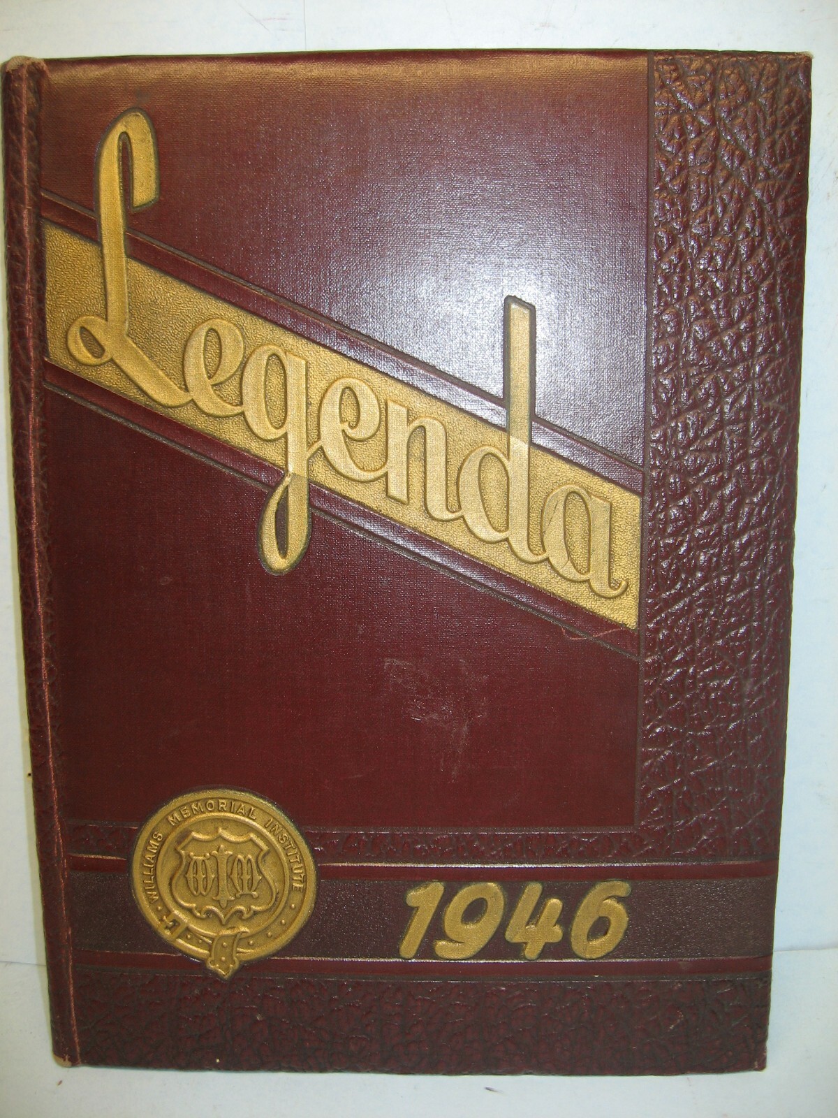 1946 Legenda, Williams Memorial Institute, New London, Connecticut Yearbook