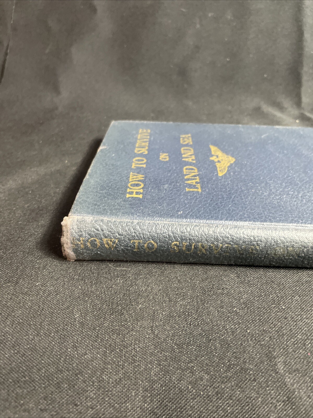 How to Survive on Land & Sea Aviation Training HC United States Navy 1951