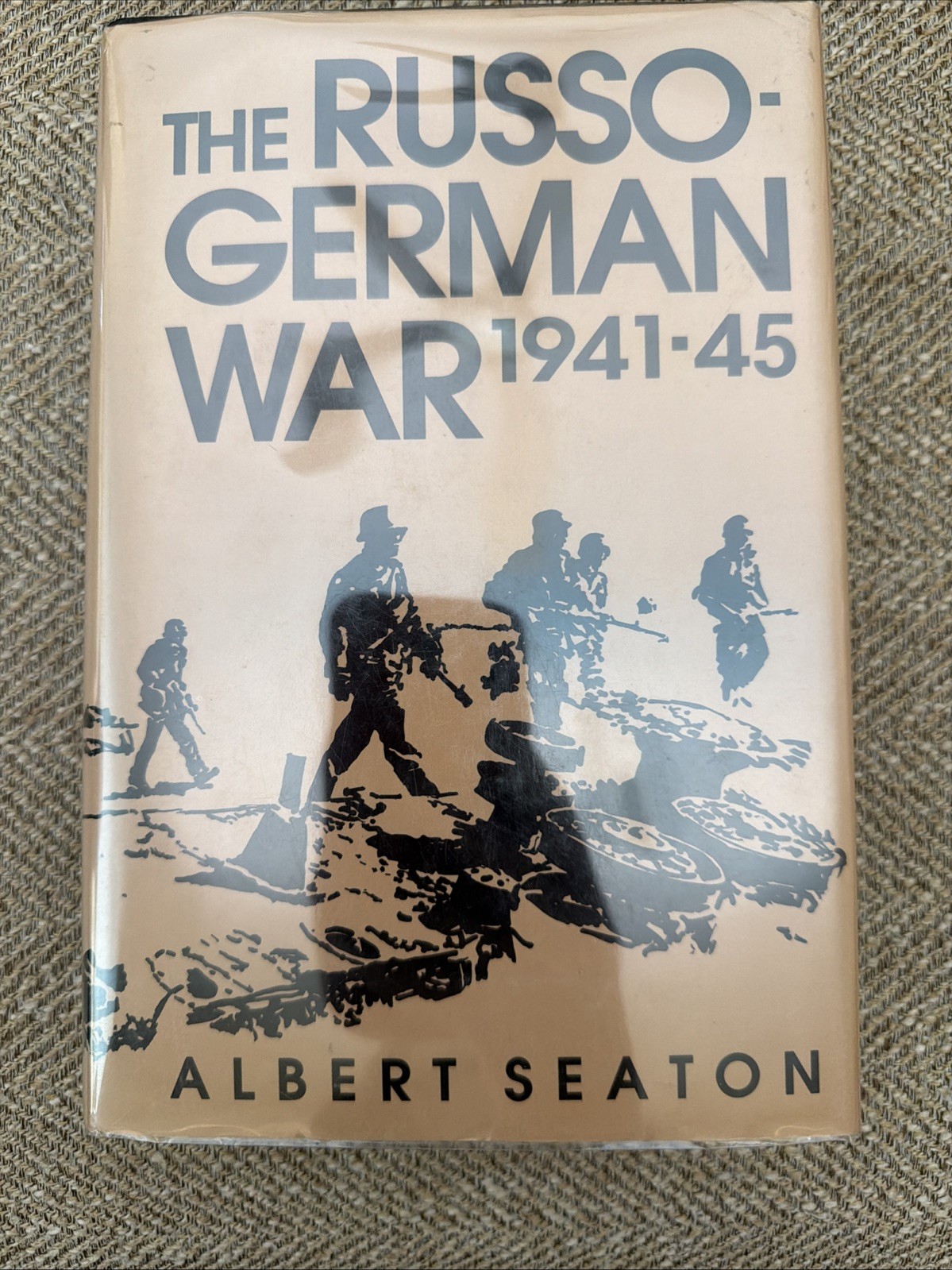 The Russo-German War 1941-45 by Albert Seaton (HC/DJ, Praeger) Mylar Cover