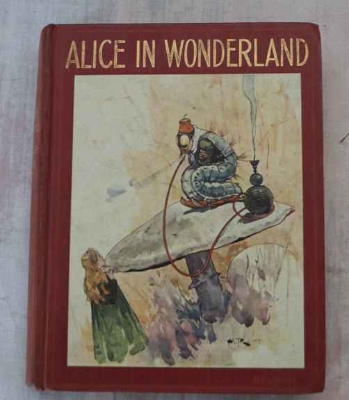 Antique Alice in Wonderland, illustrated by Harry Rountree, 1909