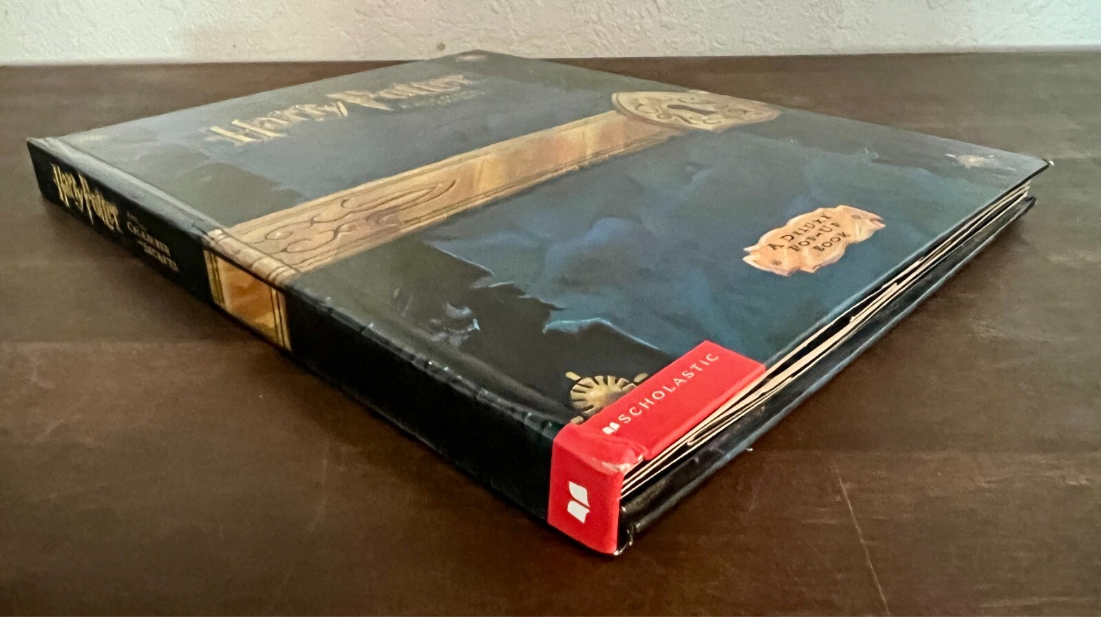 Deluxe Pop Up Book: Harry Potter and the Chamber of Secrets