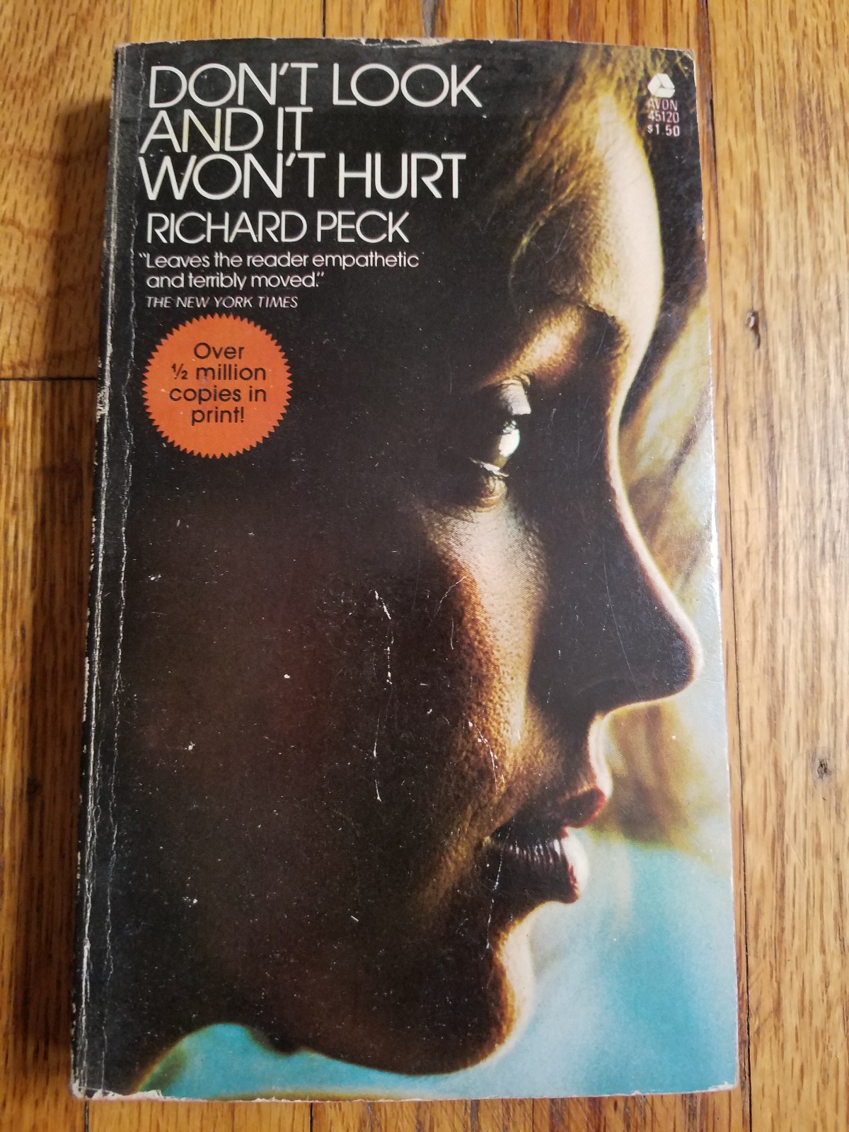 Don’t Look And It Won’t Hurt Vintage Paperback Richard Peck Avon