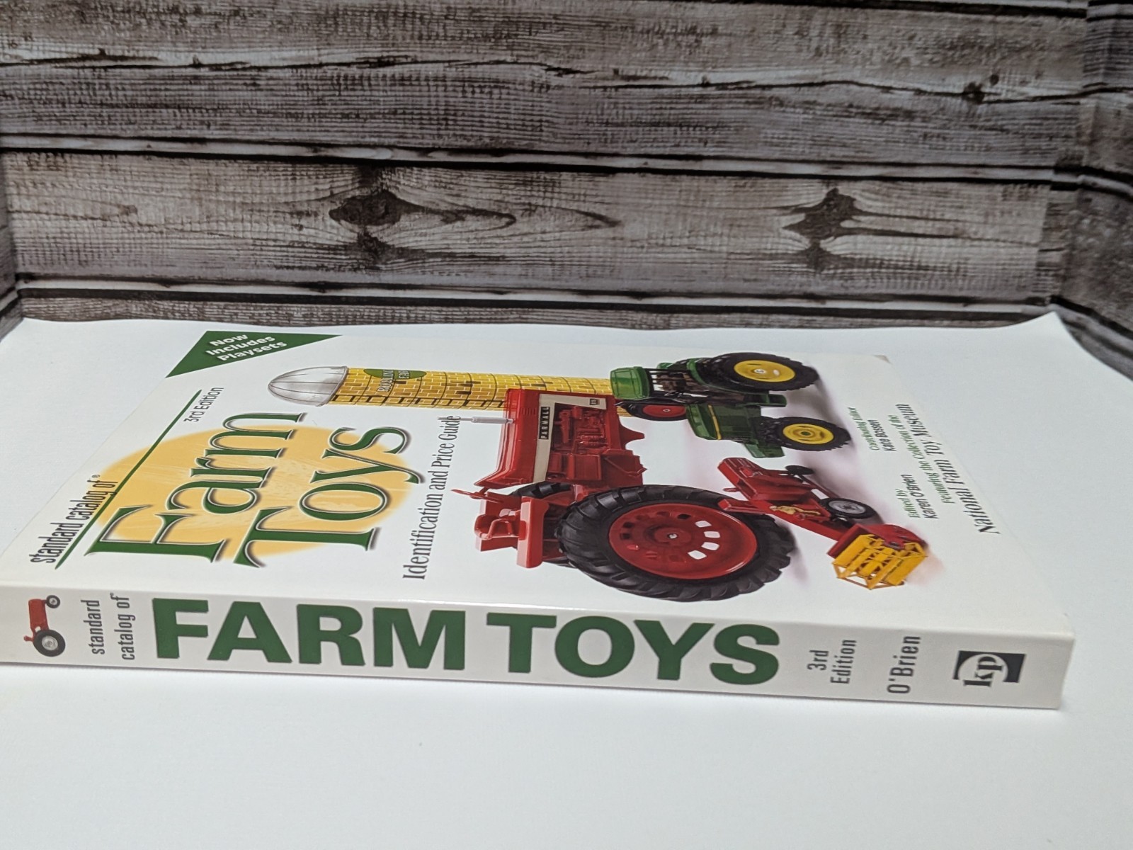 Standard Catalog Of Farm Toys 3rd Edition Book Karen O’Brien ID Guide
