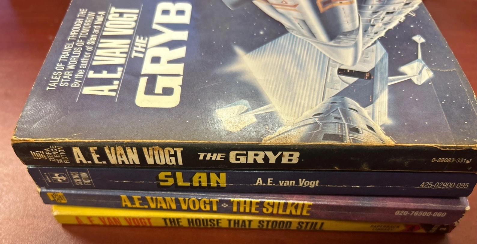 Lot of 4 A. E. Van Vogt | Slan The Gryb The Silkie The House That Stood Still PB