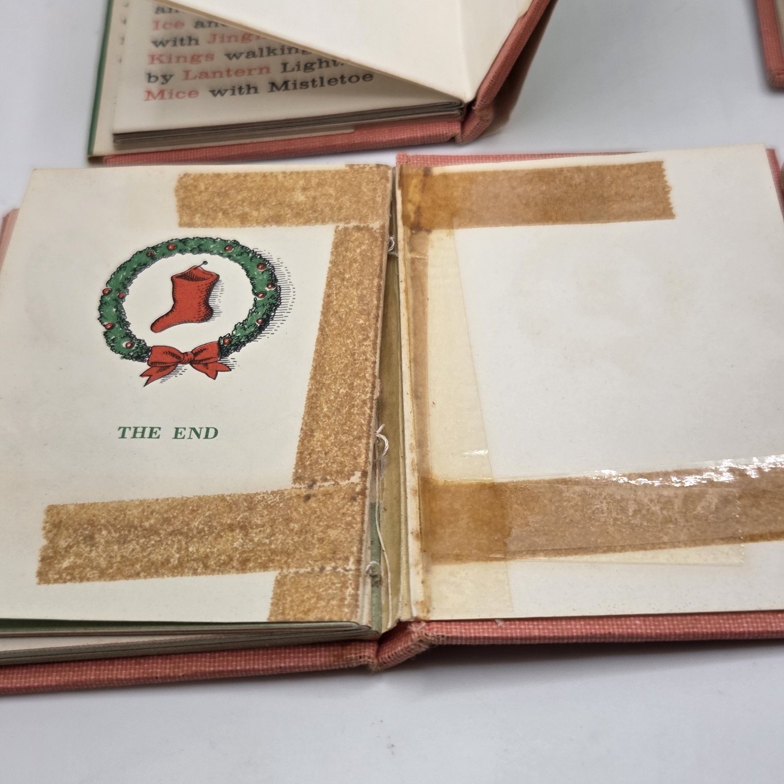 Harper & Row Christmas Nutshell Library Mini Boxed Set Hilary Knight HC