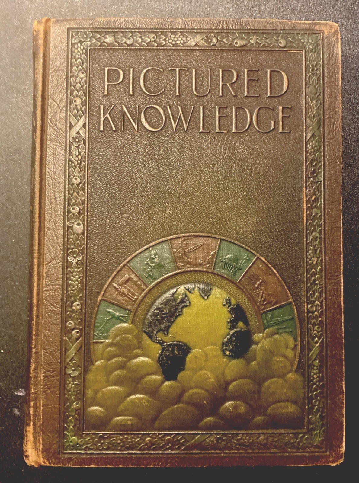 Pictured Knowledge Book 6. 1926 vintage Illustrated History. Marshall Hughes