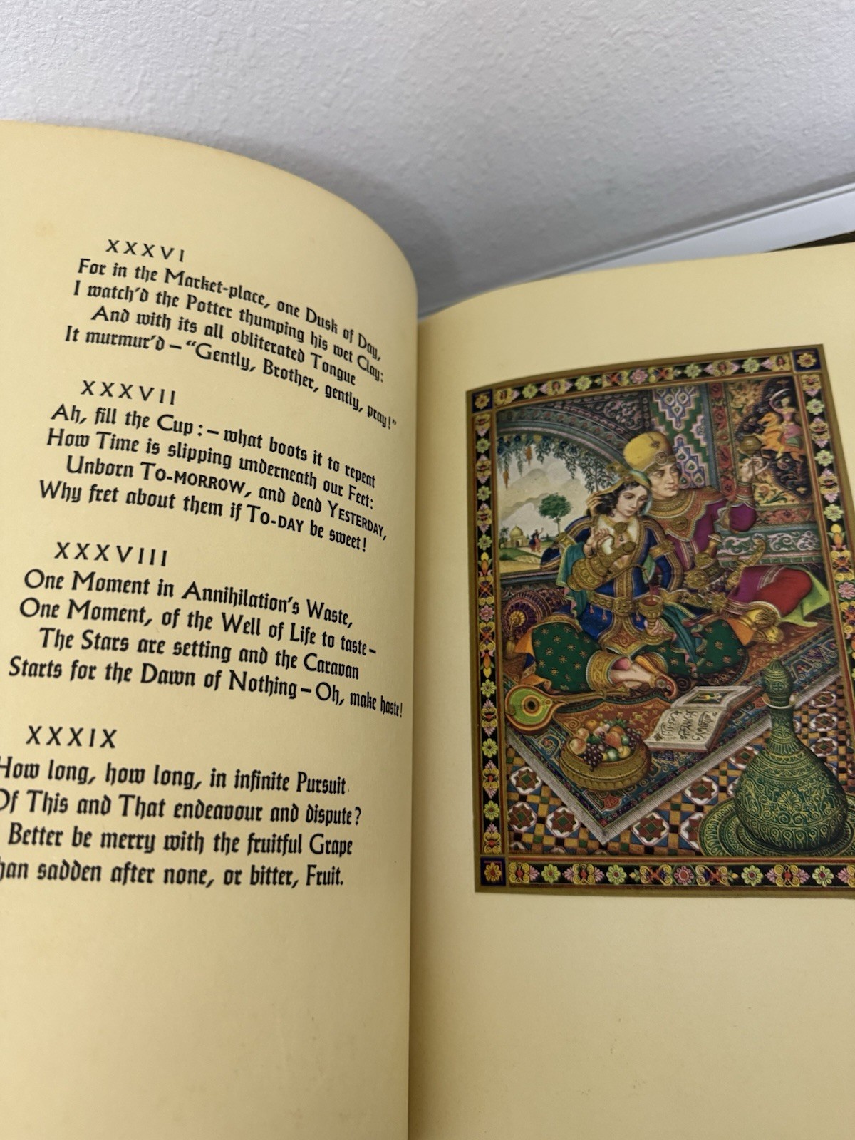 Rubáiyát of Omar Khayyám 1946 Heritage Press Arthur Szyk Illus Slipcase+sandglas