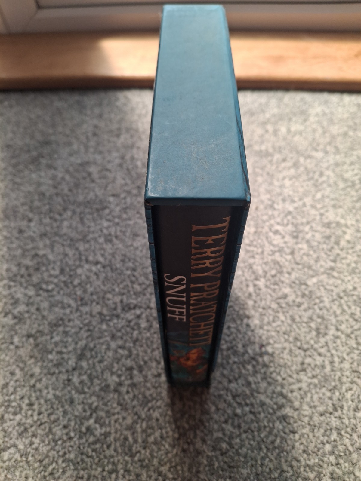 Terry Pratchett Snuff Limited Edition