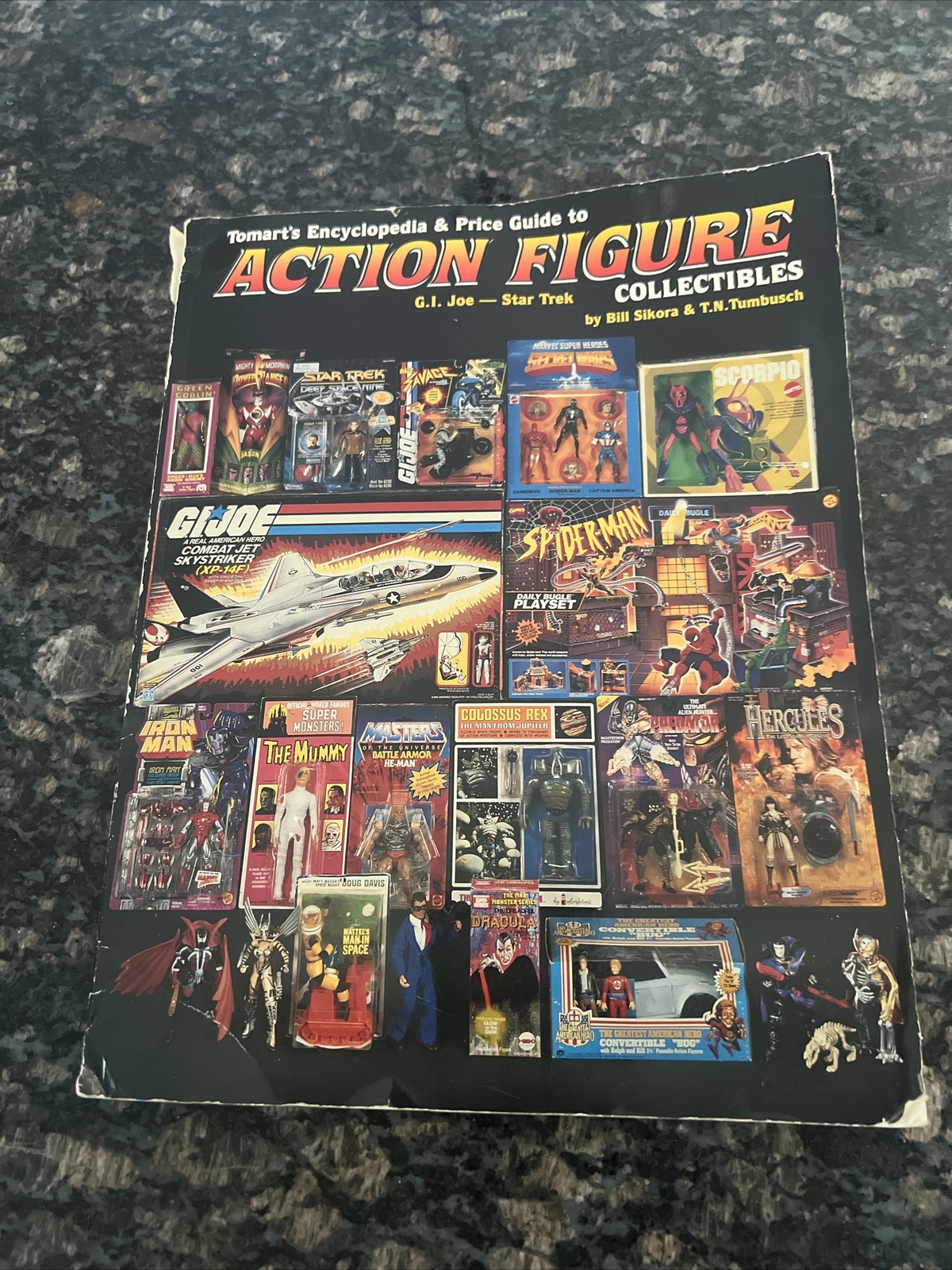 Tomart’s Encyclopedia & Price Guide Action Figure Collectibles G I Joe Star Trek
