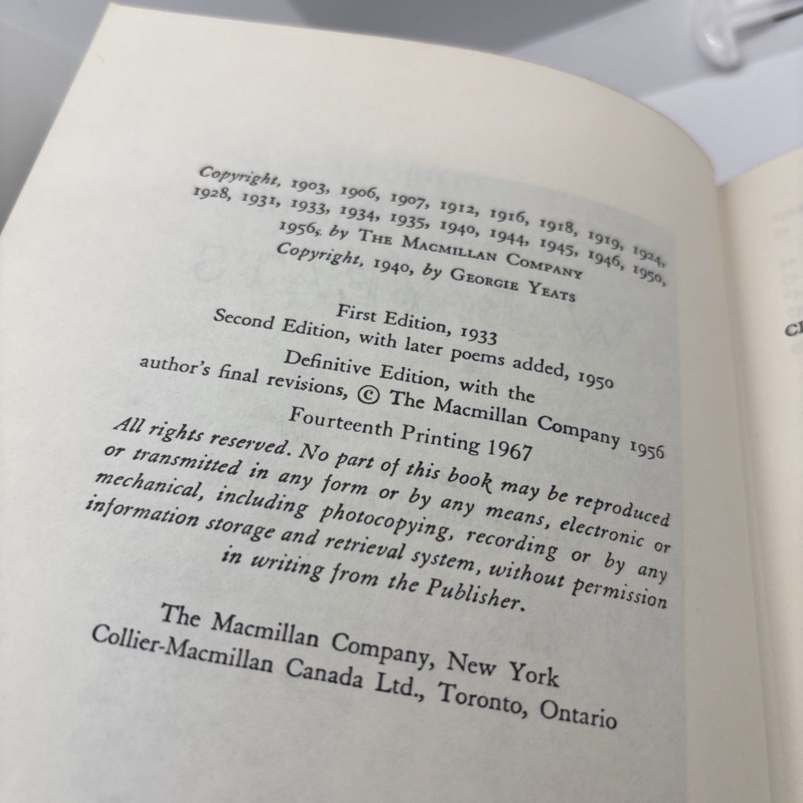 W. B. Yeats THE COLLECTED POEMS OF W. B. YEATS Definitive Edition 14th Printing