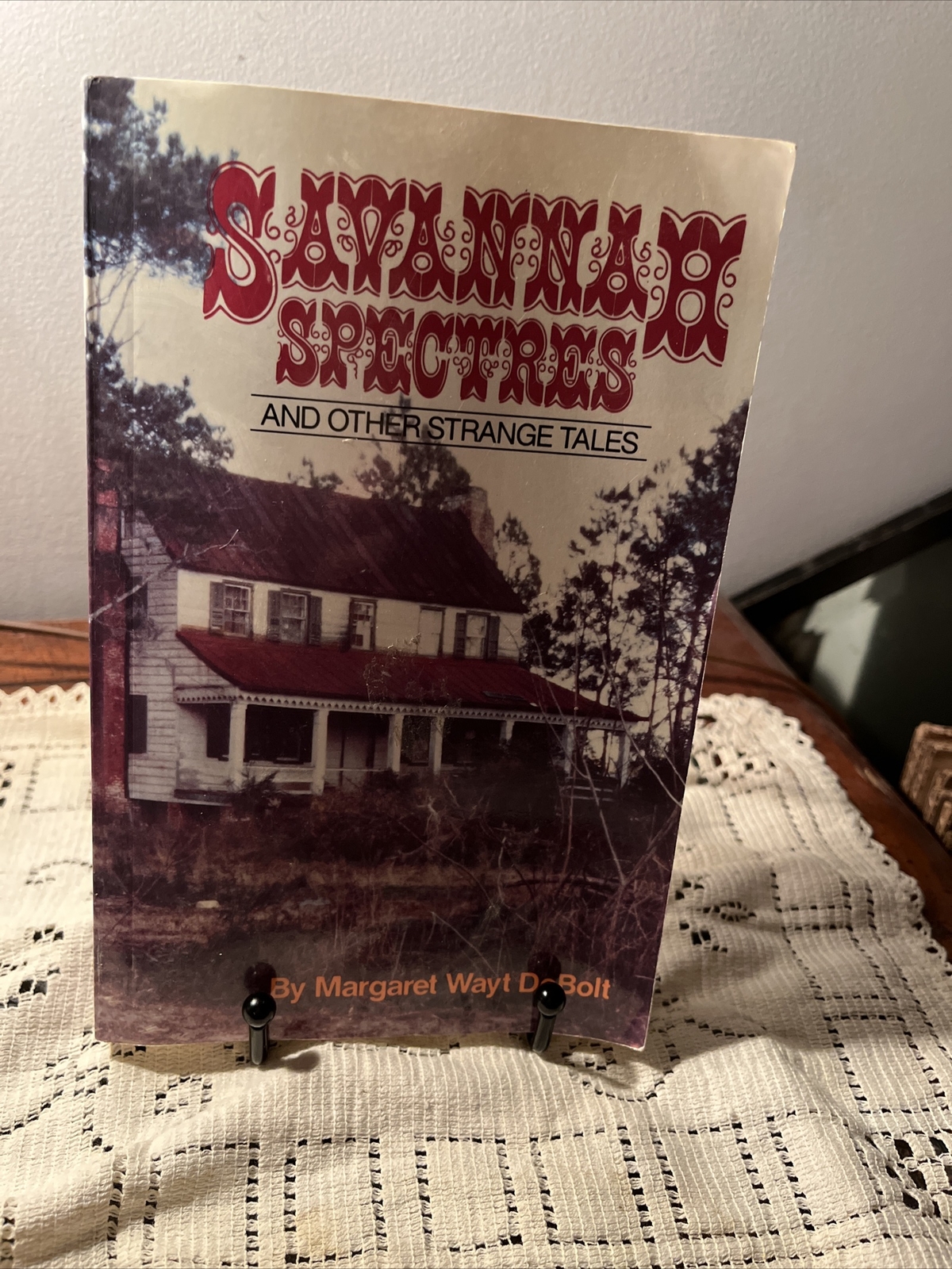 Savanna Spectres -Strange Tales -by Margaret Wayt DeBolt – Creepy Stories !