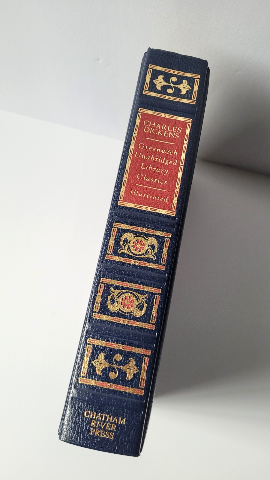 Charles Dickens Greenwich Library Classics Collector’s Edition -4 Novels!