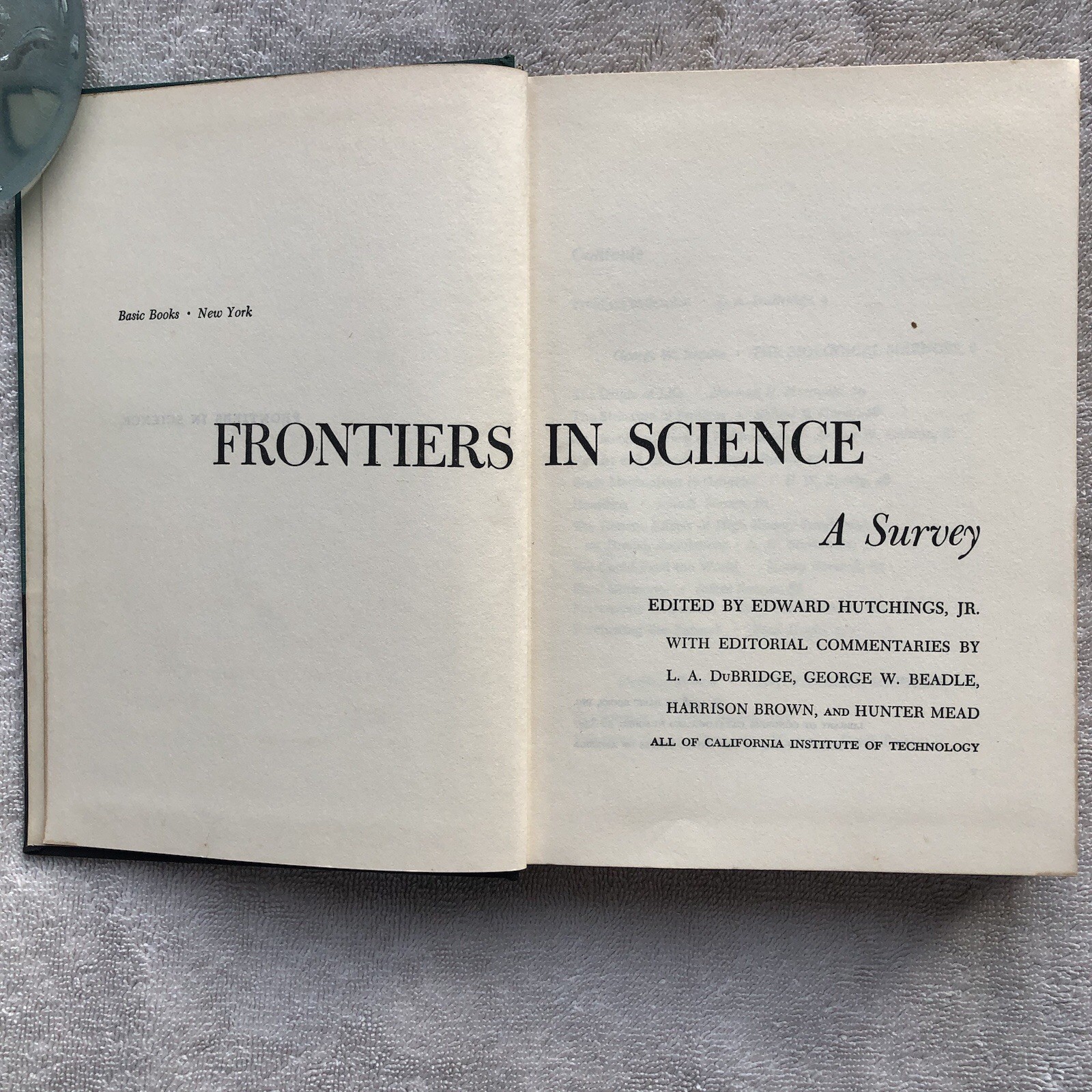 Frontiers in science A Survey 1st Edition Basic Books – California Inst. of Tech