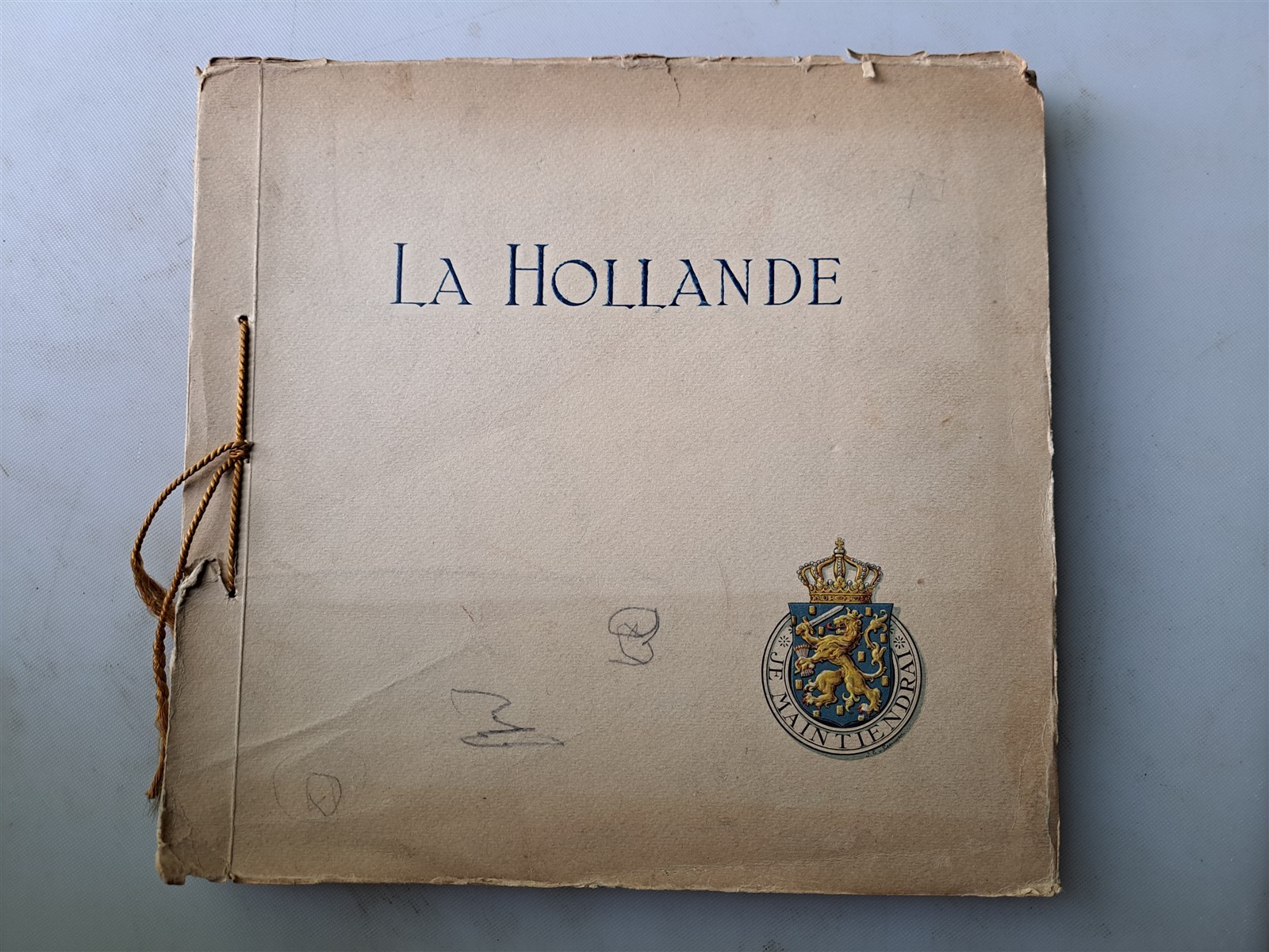 La Hollande – Circa 1924 Book of Color Illustrations of Holland