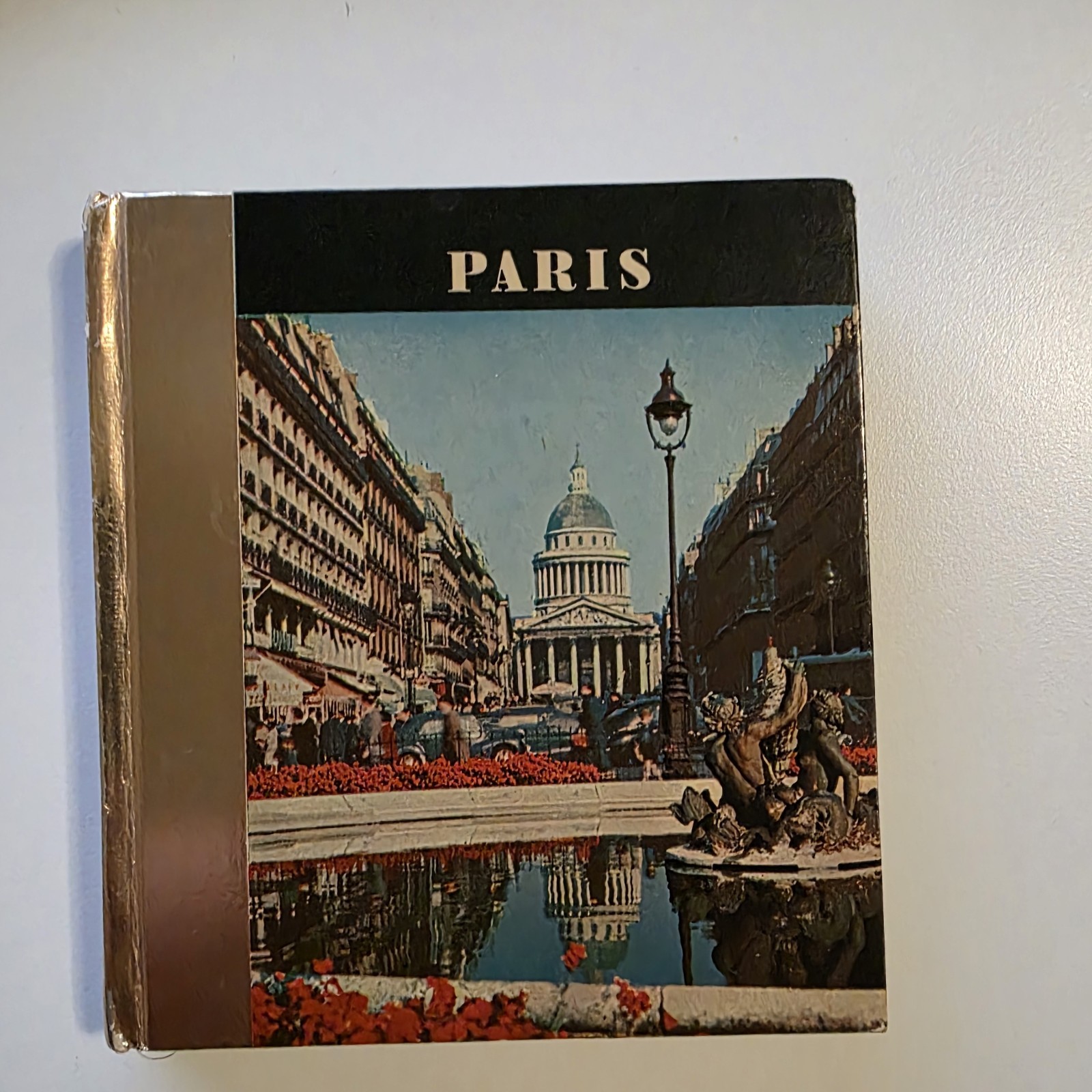 Paris Hallwag AG Bern Printed In Switzerland 1959