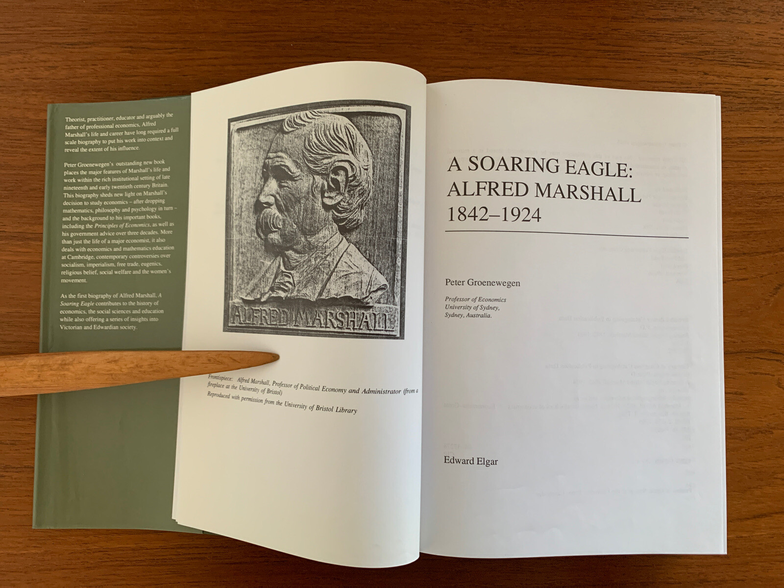 A SOARING EAGLE: Alfred Marshall 1842-1924 by Peter Groenewegen Hardback 1995 DW