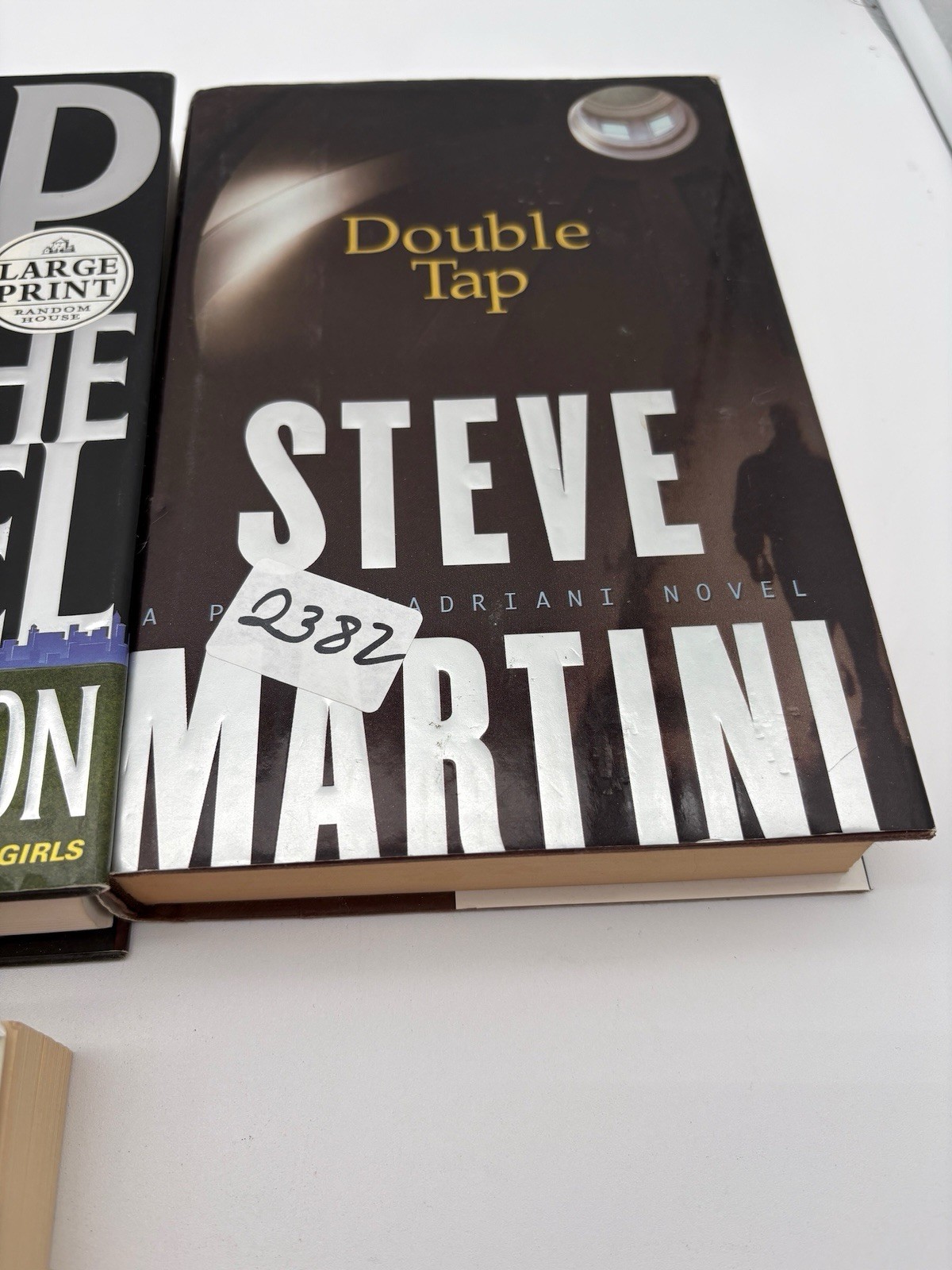 Lot of 7 Hardcover Books/Paperback Books, Finder, Martini, Grisham, Berry etc