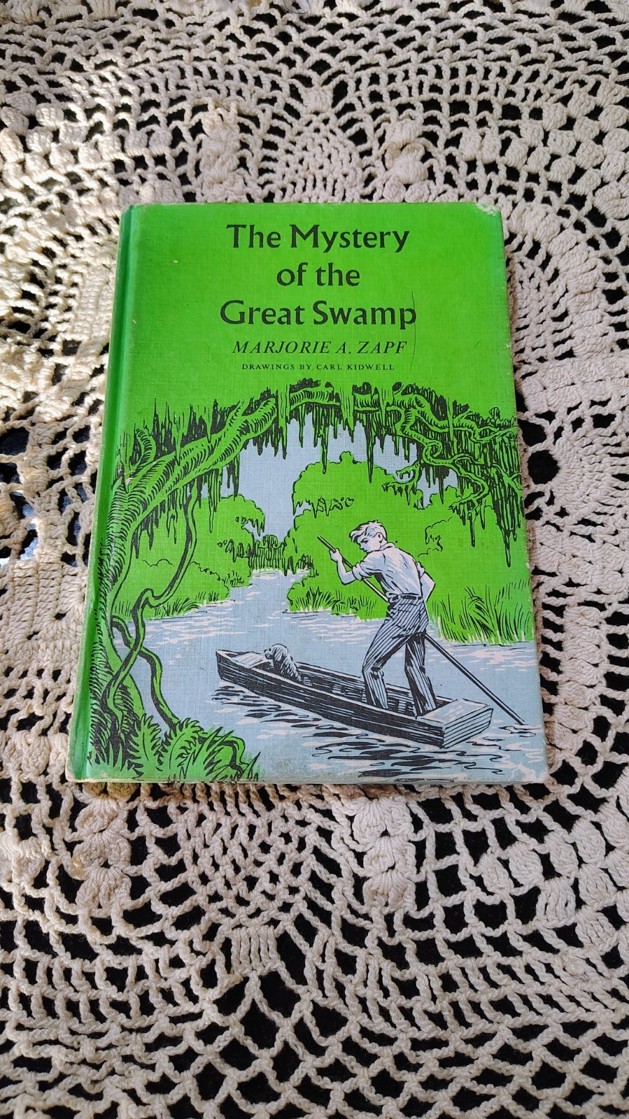 The mystery of the Great Swamp Marjorie A.Zapf VG 1967 weekly reader HC