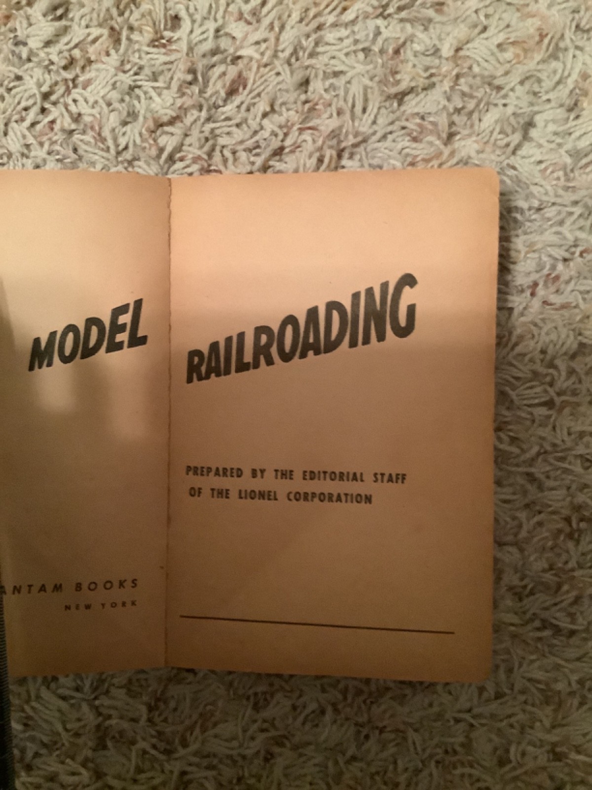 Model Railroading paperback Bantam Books Oct 1951