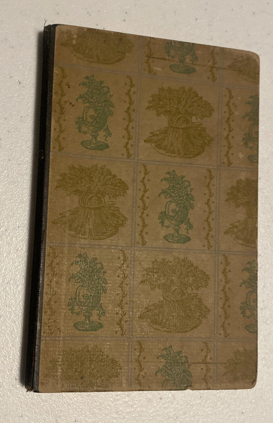 AN ELEGY WRITTEN IN A COUNTRY CHURCH-YARD 1930. Thomas Gray. Ltd Edition #608.