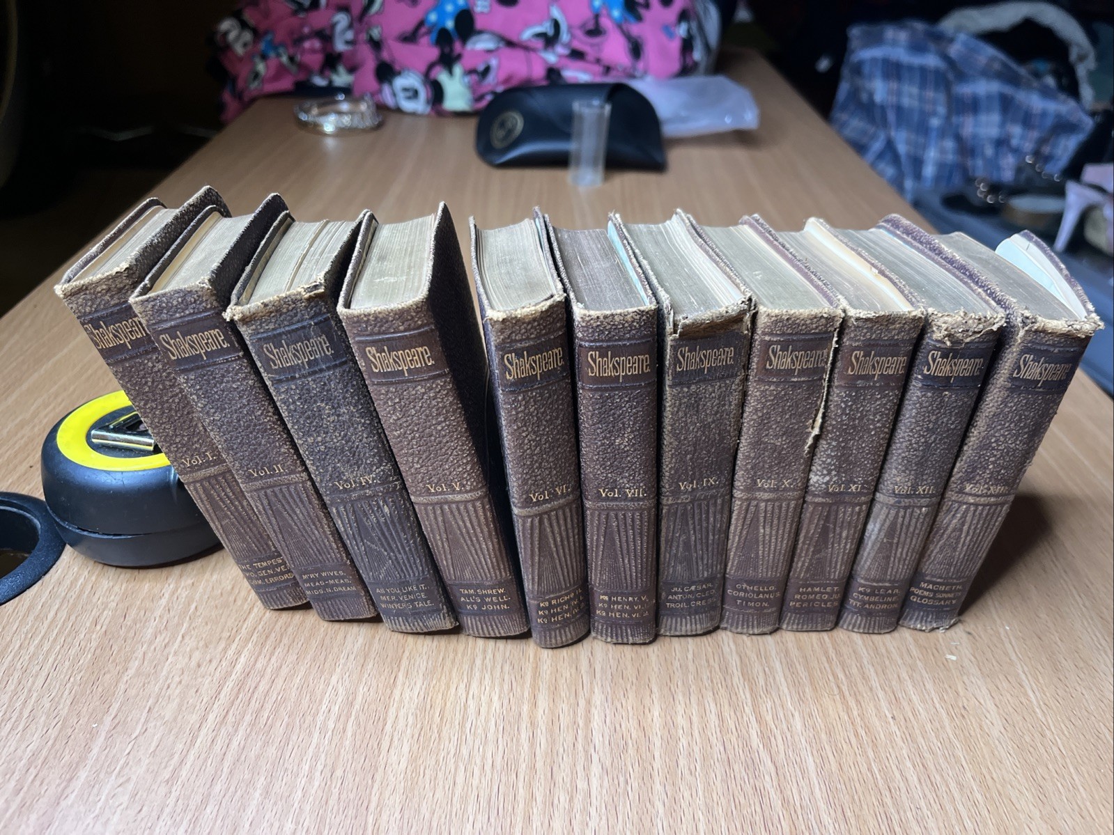 Rare Vintage The Pocket Shakespeare (11 of 13 volumes) – George Routledge & Sons