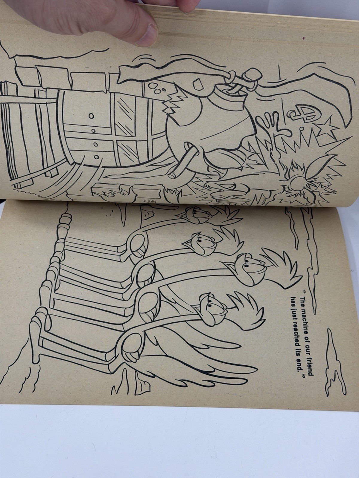 Road Runner The Spycopter Chase Wile E Coyote Whitman 1980 Coloring Book 1052-89