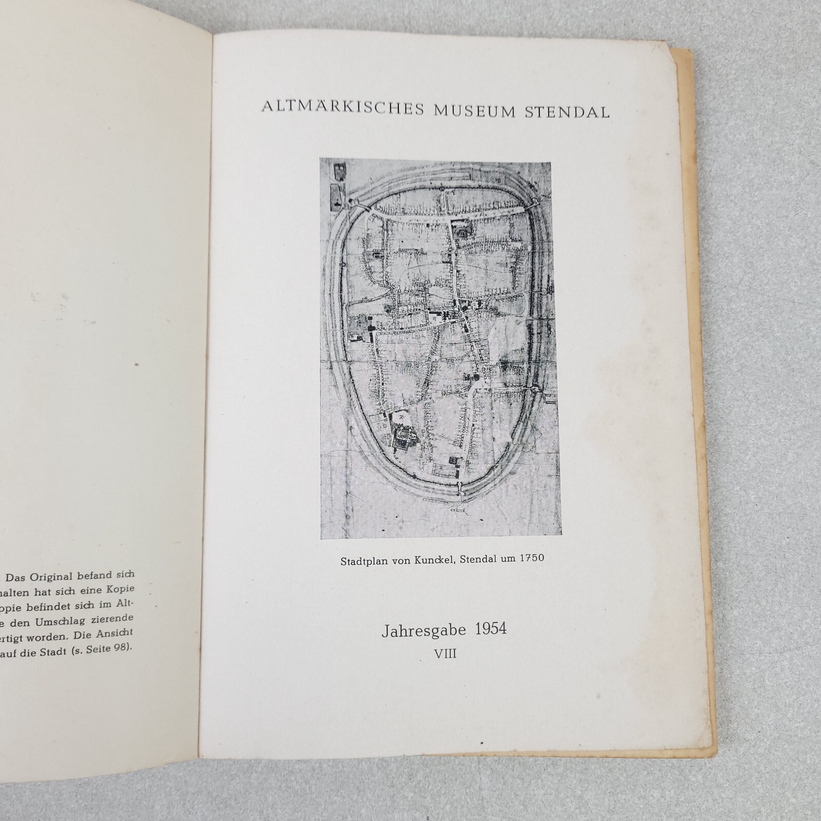 Lot of European Musicology Catalogues and Auction Guides on Rare Instruments