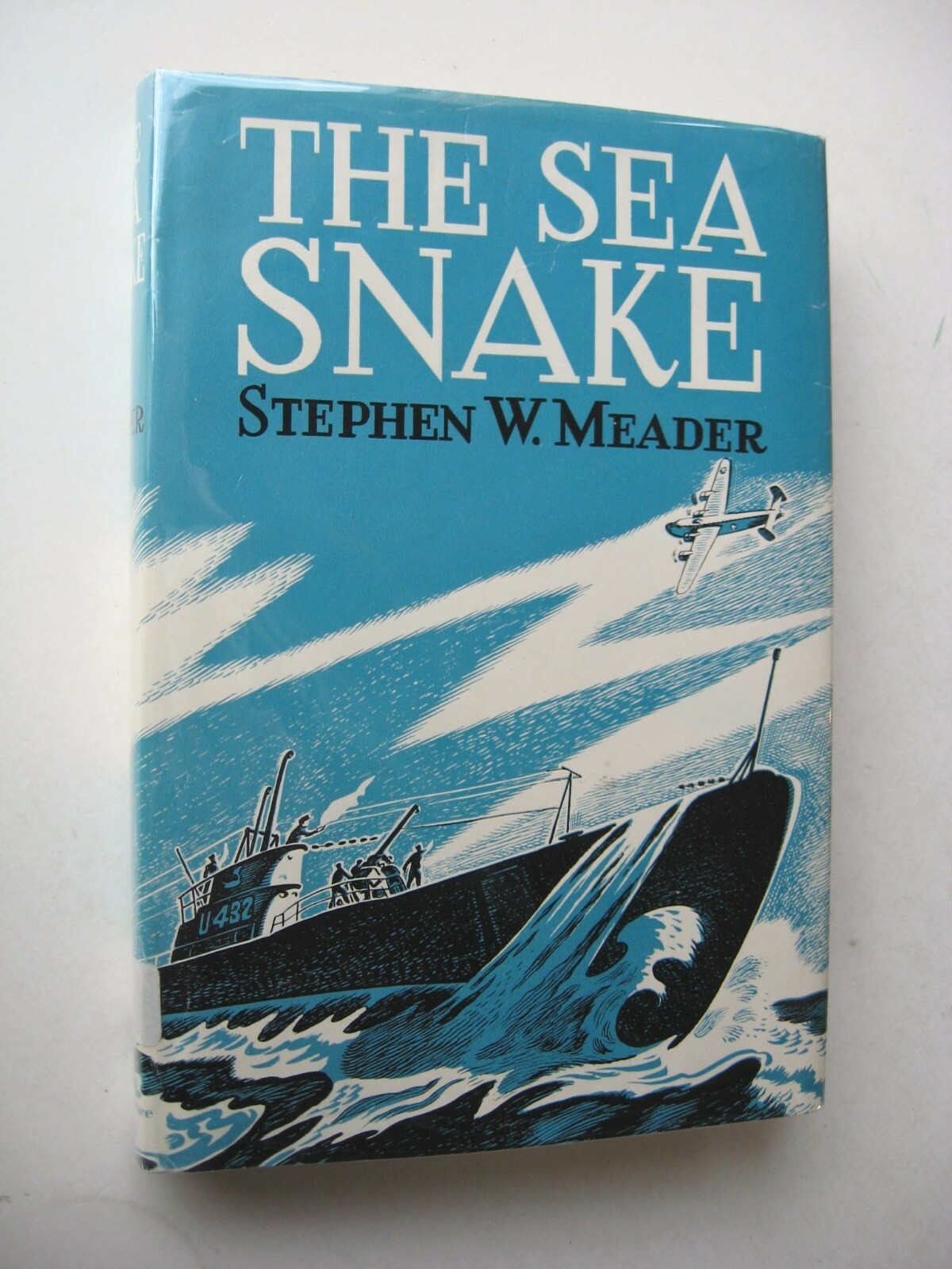 THE SEA SNAKE Stephen W. Meader HC/DJ 1966 ILLUS Edward Shenton SUBMARINE – S1