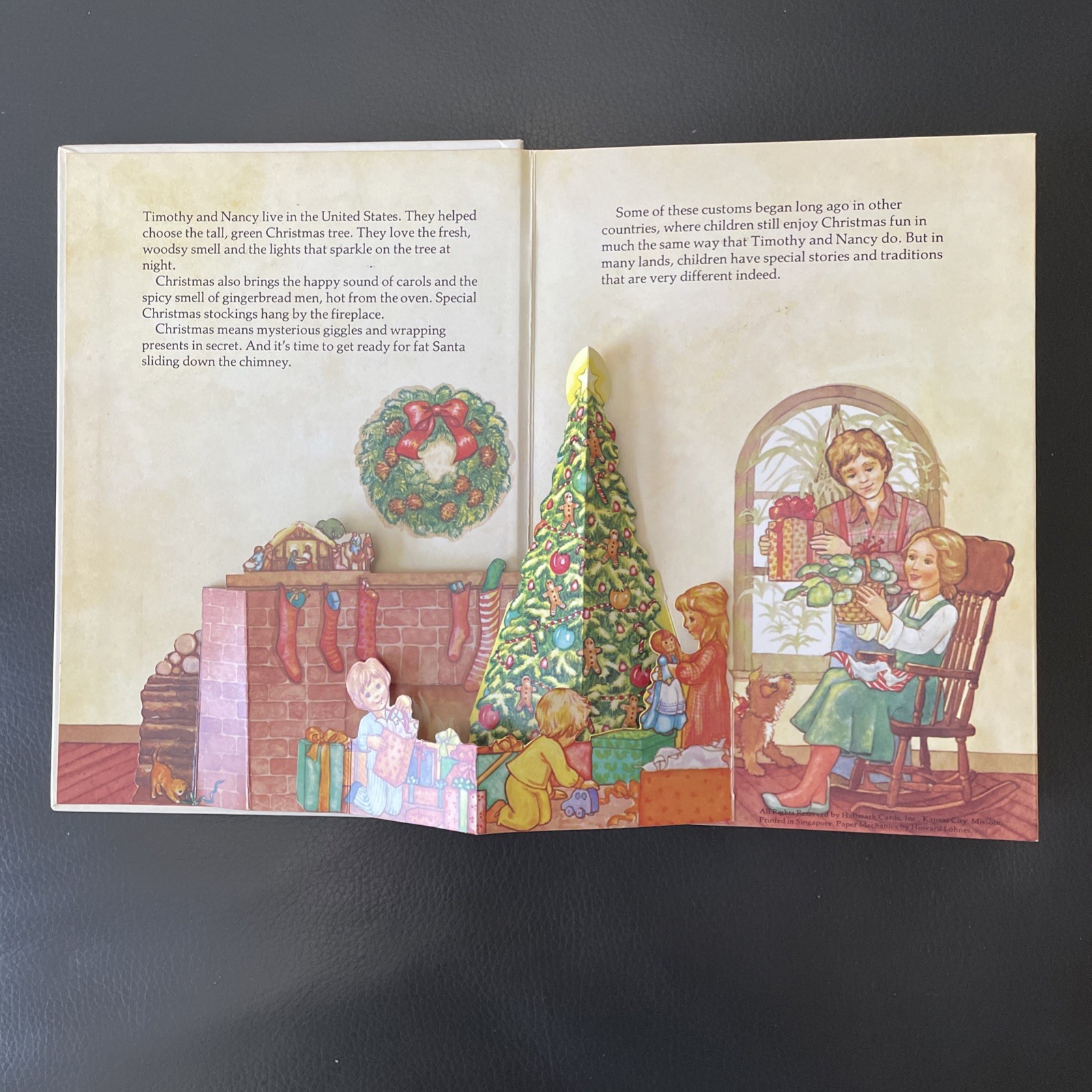 VTG 80s Pop Up Christmas in Many Lands First Edition Hallmark Barbara Bartocci