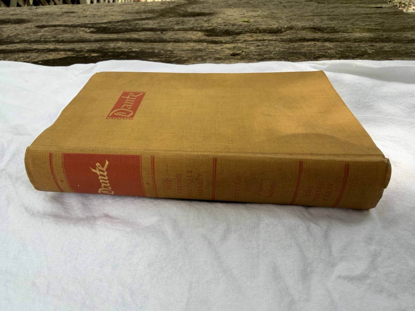 Dante Alighieri The Portable Dante HC The Viking Press New York 1947