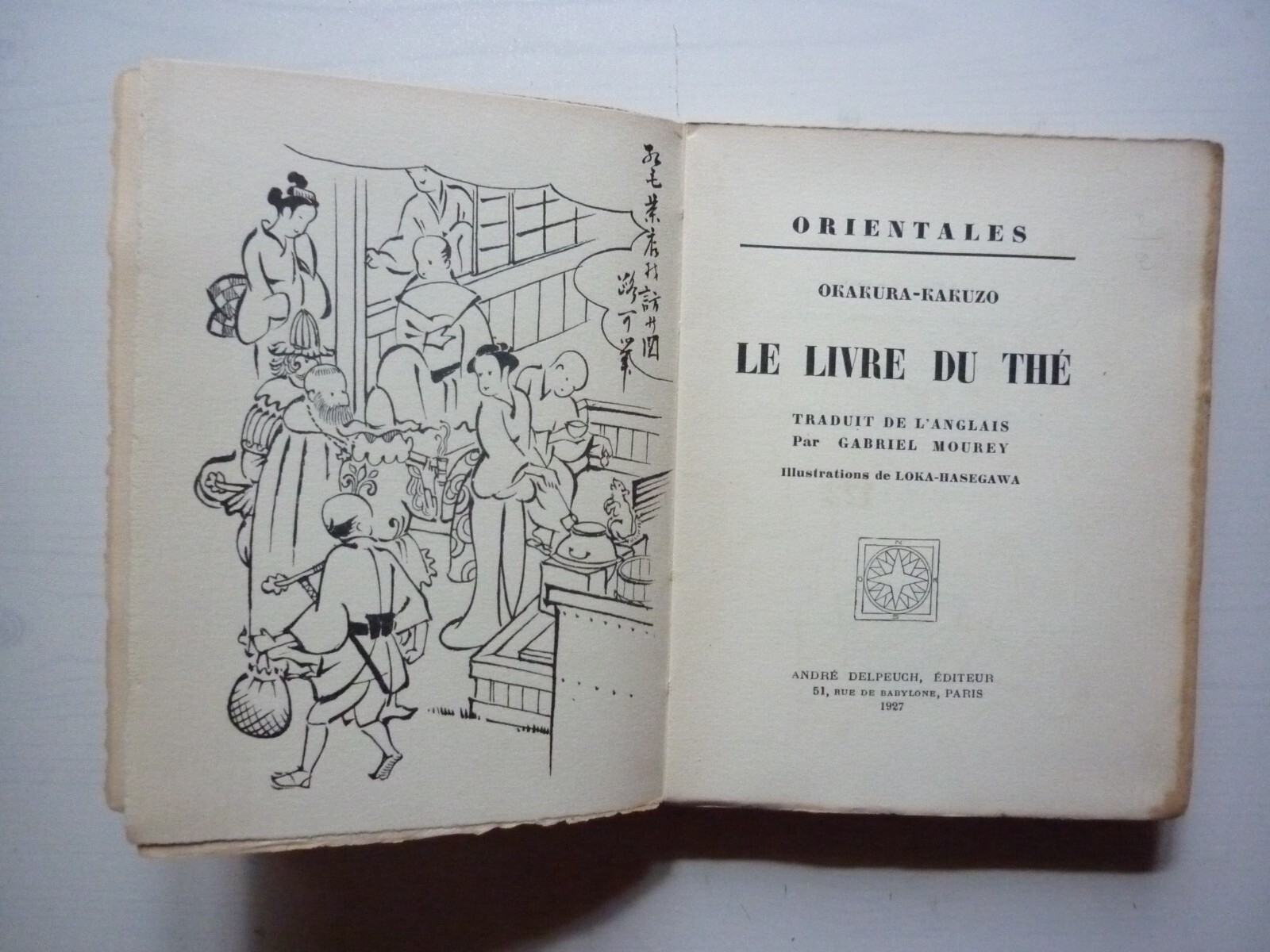 LE LIVRE DU THÉ TRADUIT DE L’ANGLAIS PAR GABRIEL MOUREY 1st edition 1927