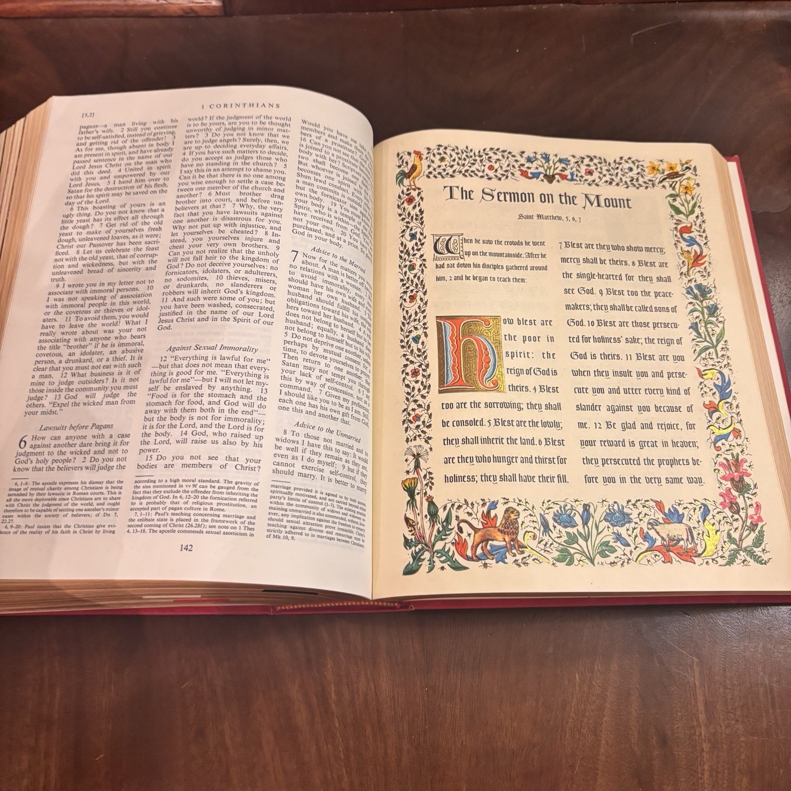 Vintage 1971 New American Bible Catholic Press Red Illustrated Large 10.5”x8.5”