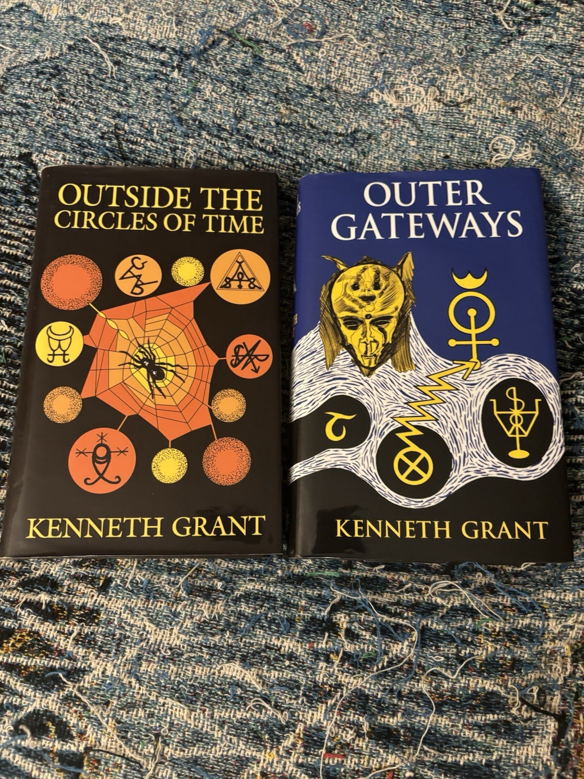 Kenneth Grant 2 book lot. Occult outer gateways 2015 outside circles time 2021