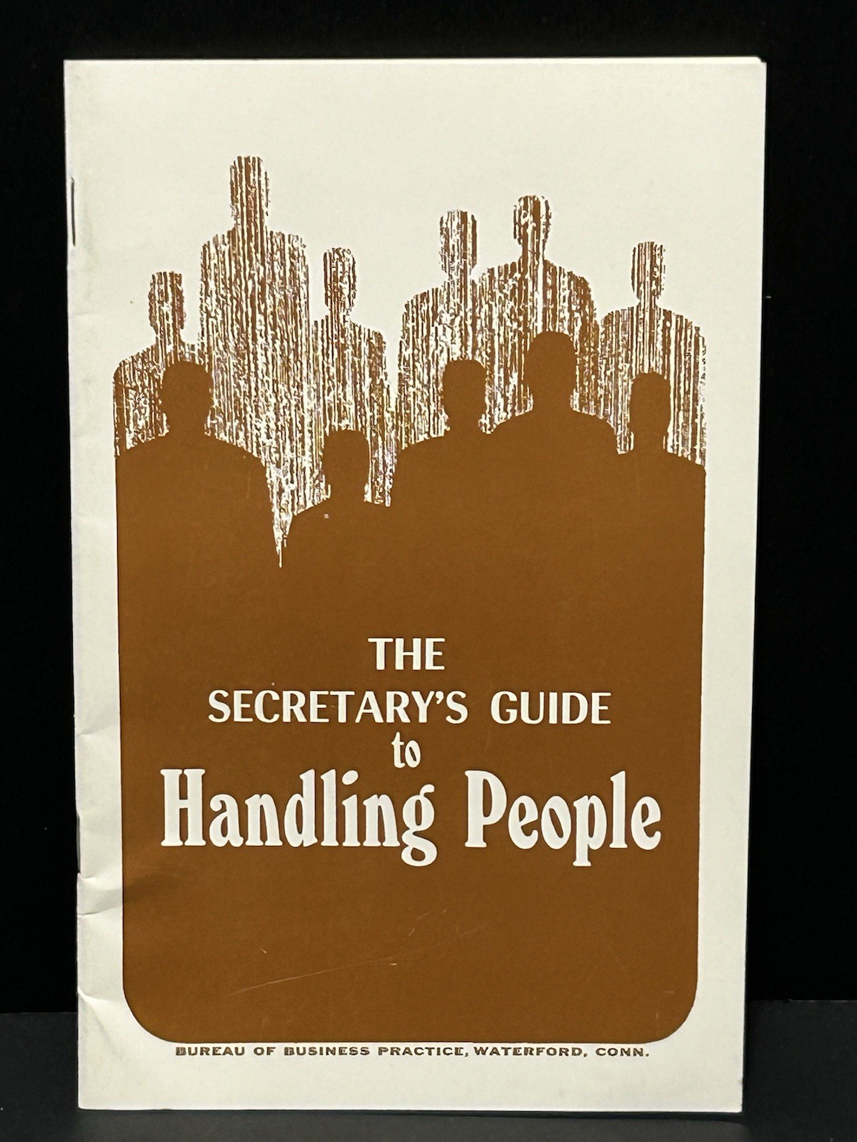 „The Secretary’s Guide to Handling People“ 36 Page PB Vintage Bureau Of Business