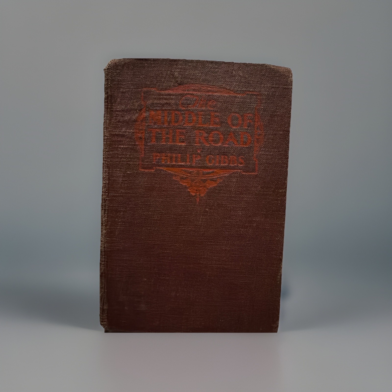 Vintage THE MIDDLE OF THE ROAD by Sir Philip Gibbs, 1923 HC, George H. Doran Co.