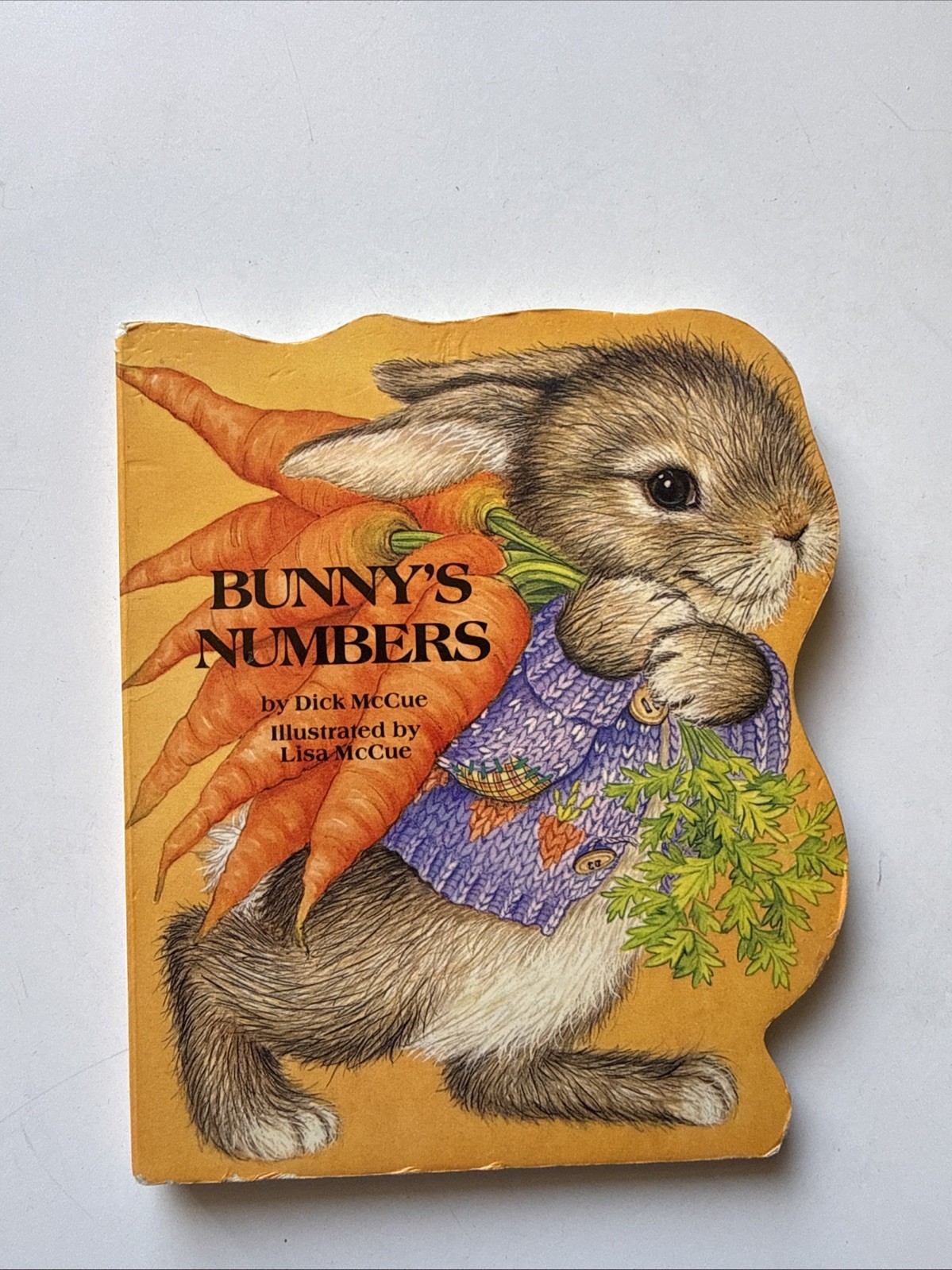 Little Simon Shape Board Book BUNNY’S NUMBERS Lisa McCue Children’s Vintage Book