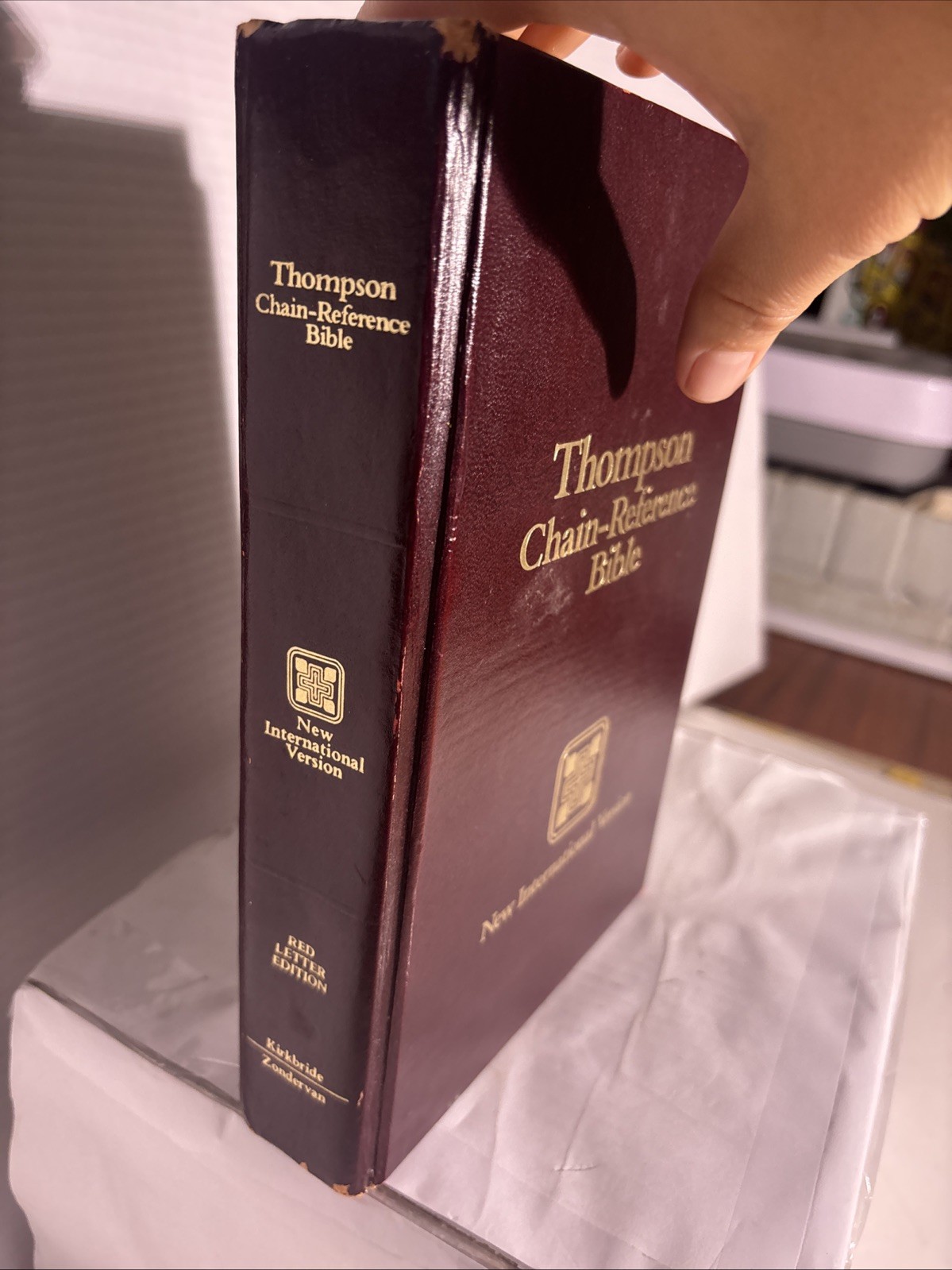 Thompson Chain-Reference Bible NIV Red Letter Edition 1983