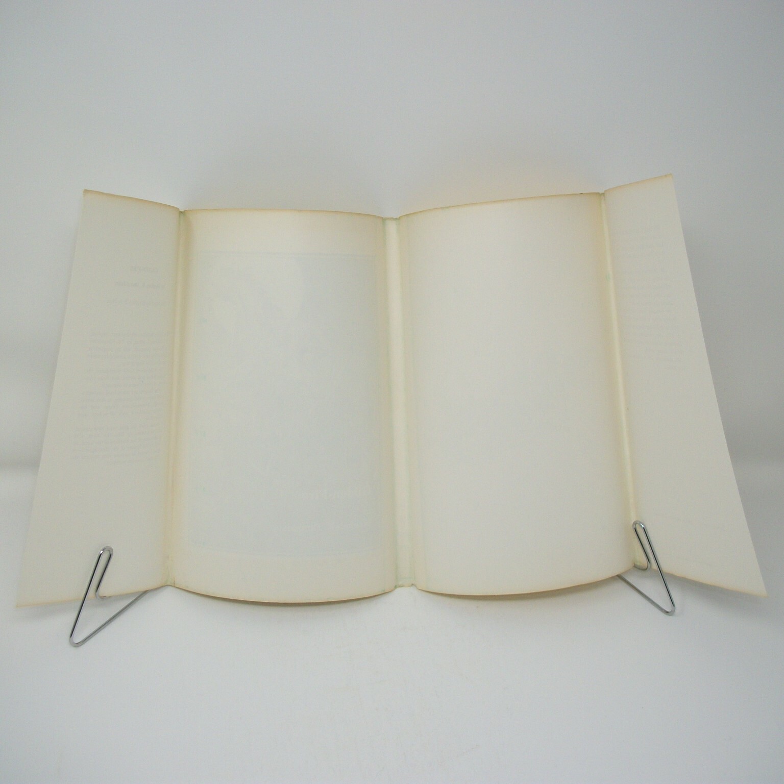 Gilden-Fire by Stephen R. Donaldson Illustrated by Stephen E. Fabian HC DJ 1981