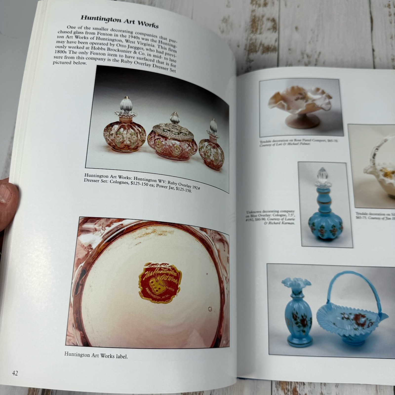 Fenton Special Orders 1940 – 1980 John Walk Schiffer Price Guide for Collectors