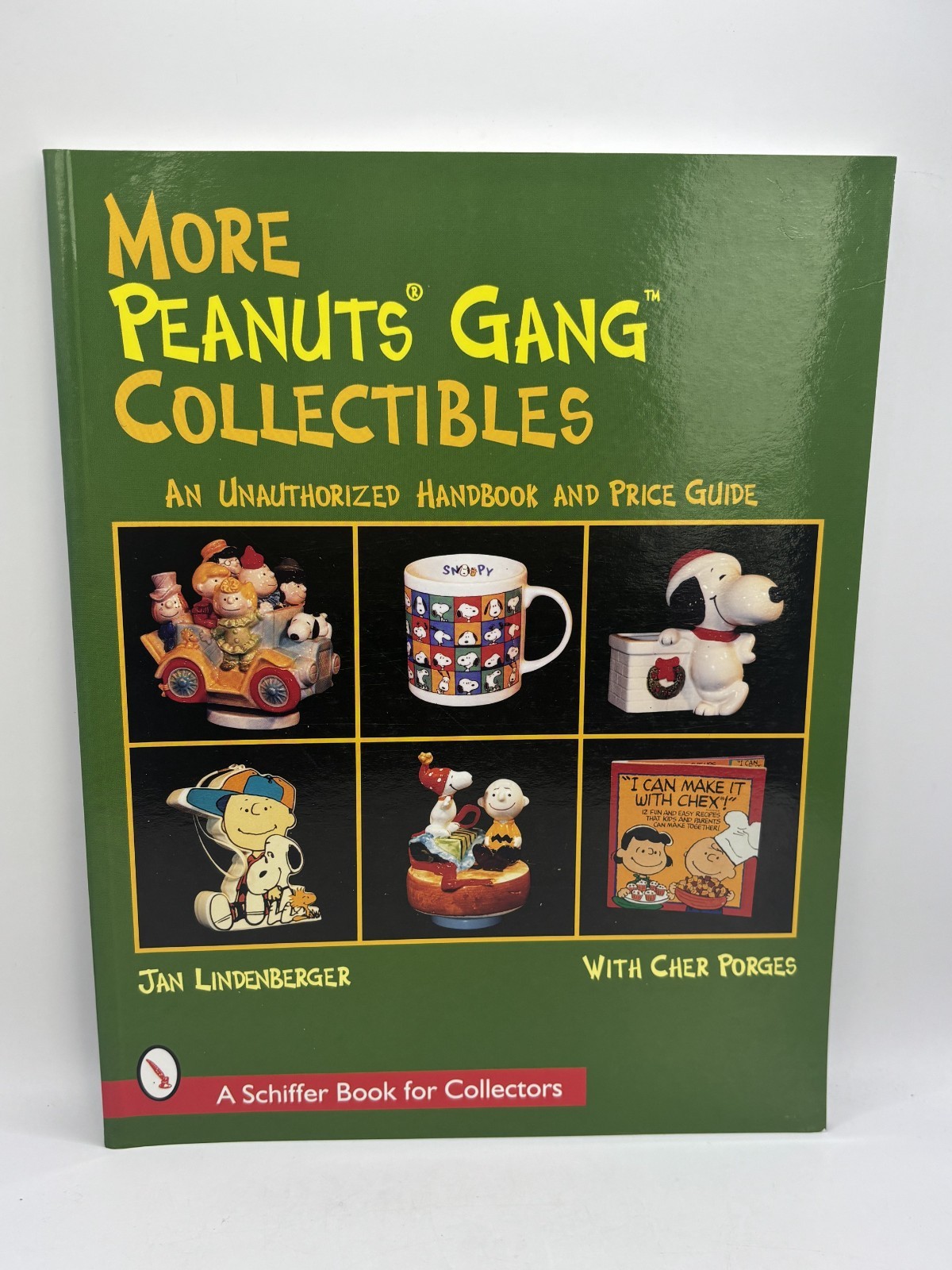 Schiffer Snoopy Peanuts Gang Collectibles Book Price Guide 8.5″x11″ 165 pages-3