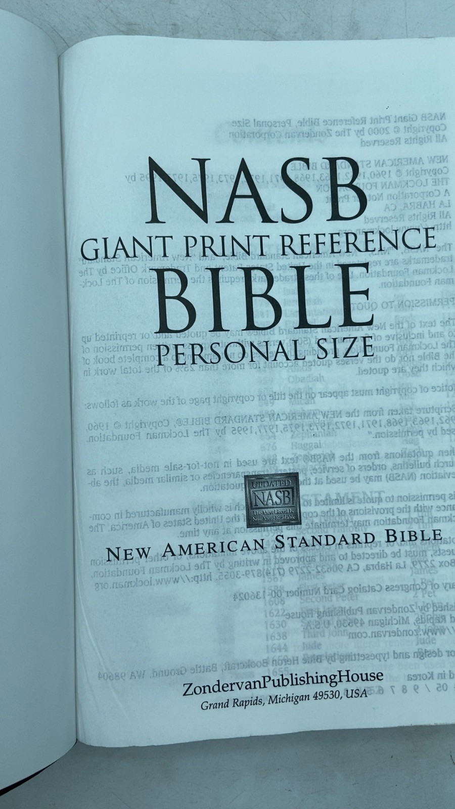 NASB Giant Print Reference Bible Personal Size Hardcover 2000