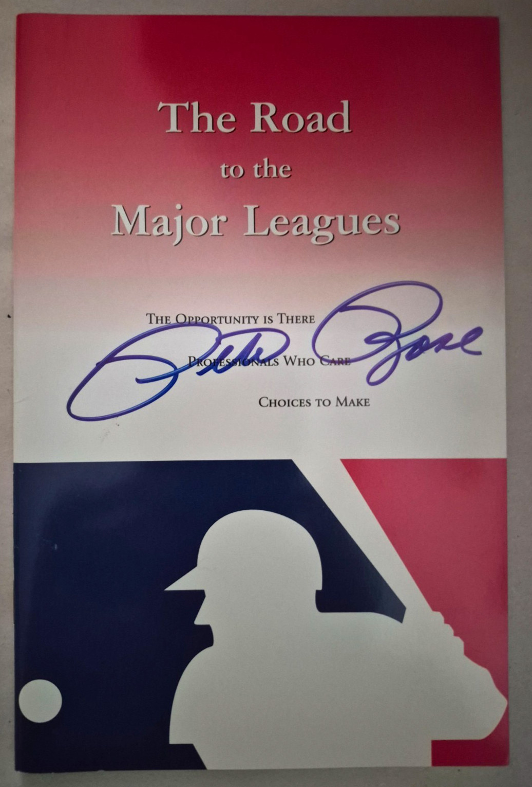 SIGNED PETE ROSE Road To The Major Leagues 2000’s MLB Prospect Booklet